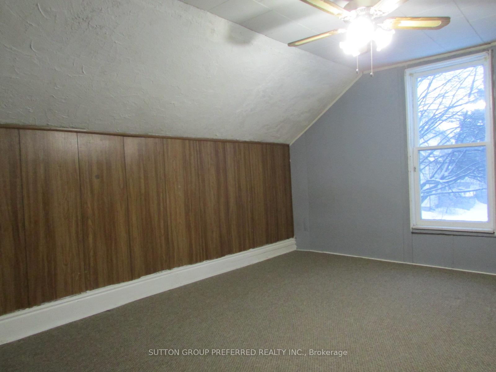 Photo 4 of 77-79 English Street W, Strathroy-Caradoc, SE — HOMEH
