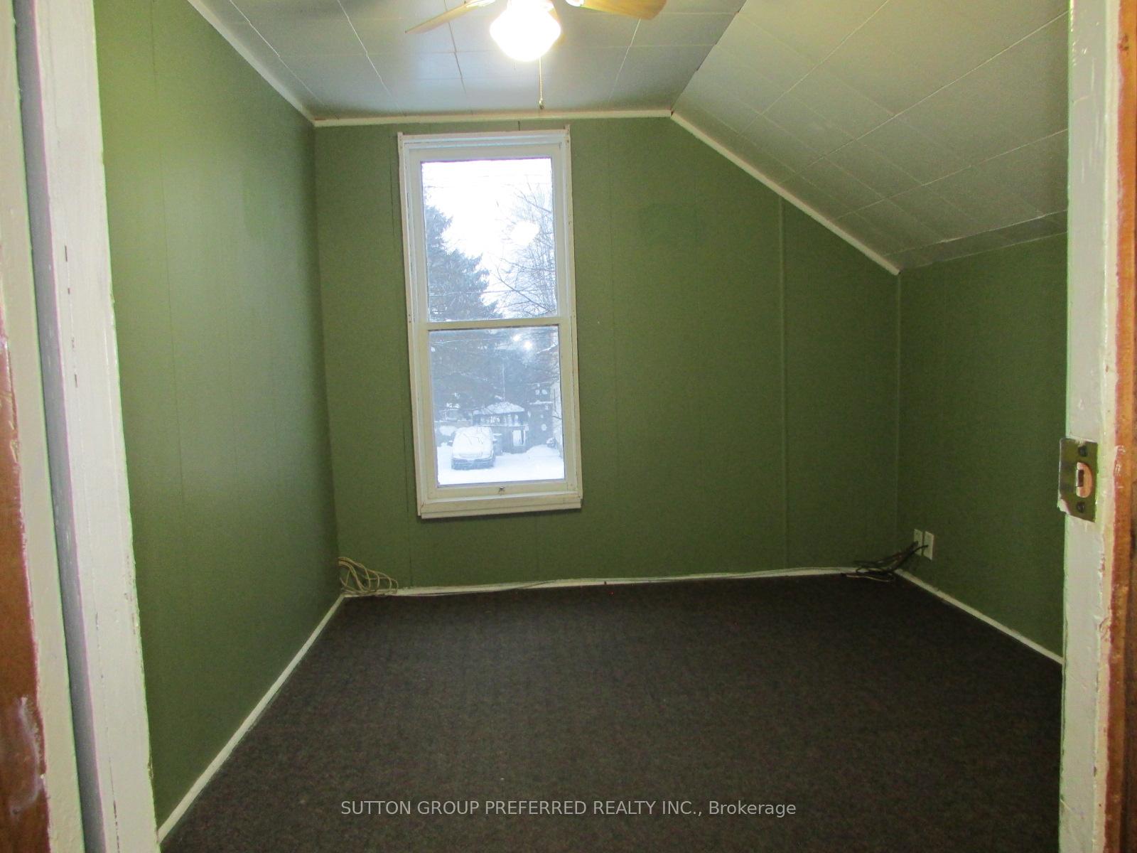 Photo 12 of 77-79 English Street W, Strathroy-Caradoc, SE — HOMEH