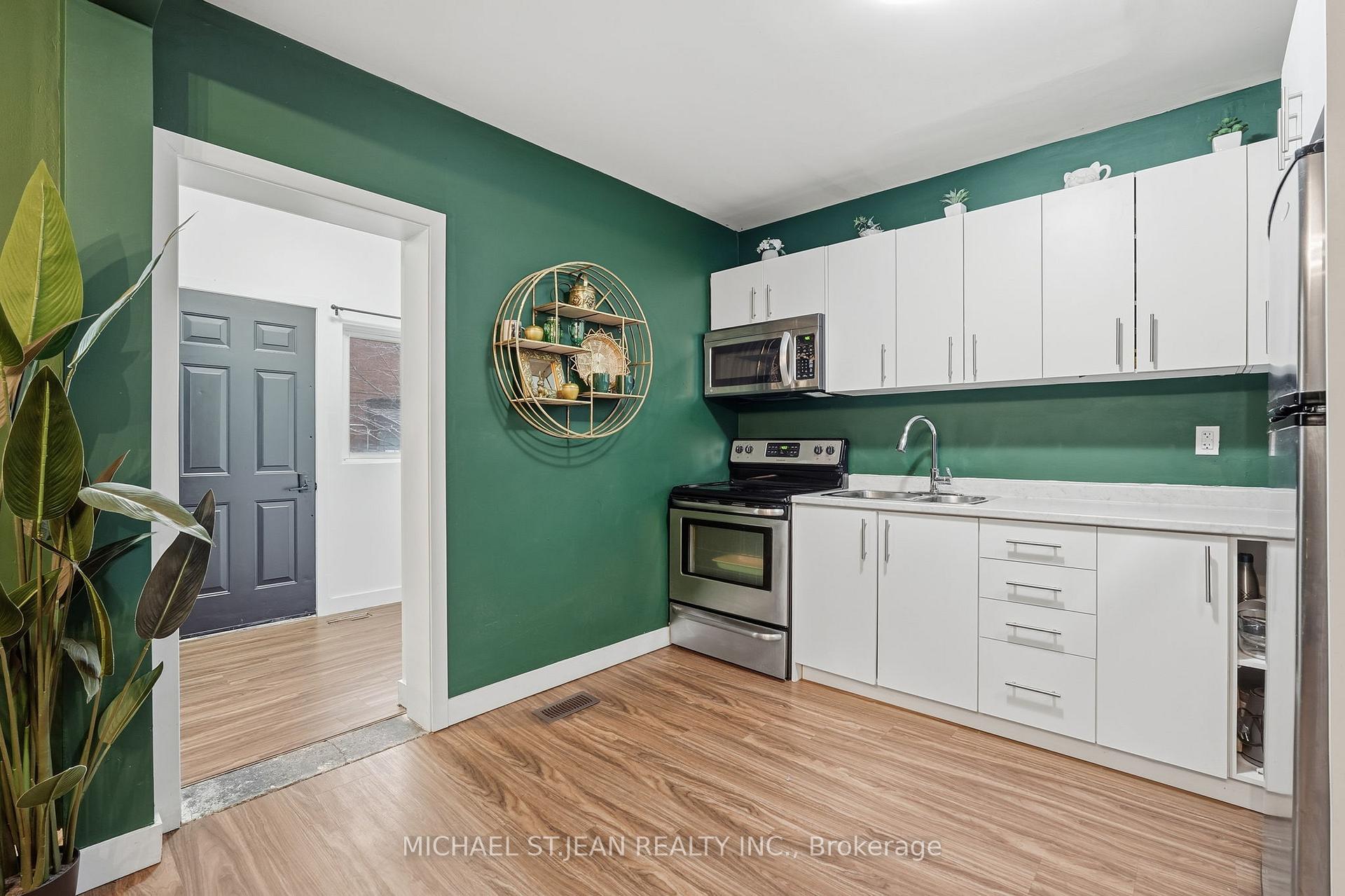 Photo 31 of 305 Cannon Street E, Hamilton, Landsdale — HOMEH