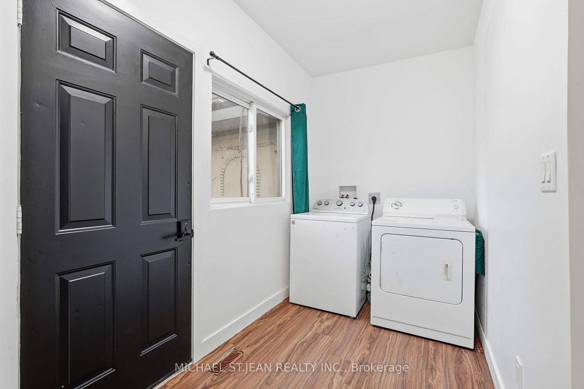 Photo 19 of 305 Cannon Street E, Hamilton, Landsdale — HOMEH