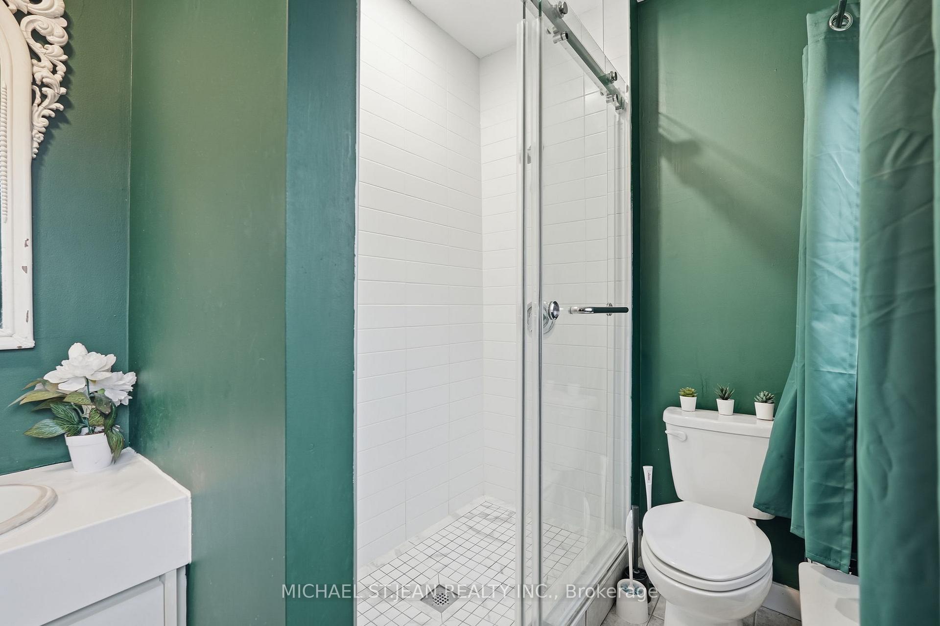 Photo 17 of 305 Cannon Street E, Hamilton, Landsdale — HOMEH