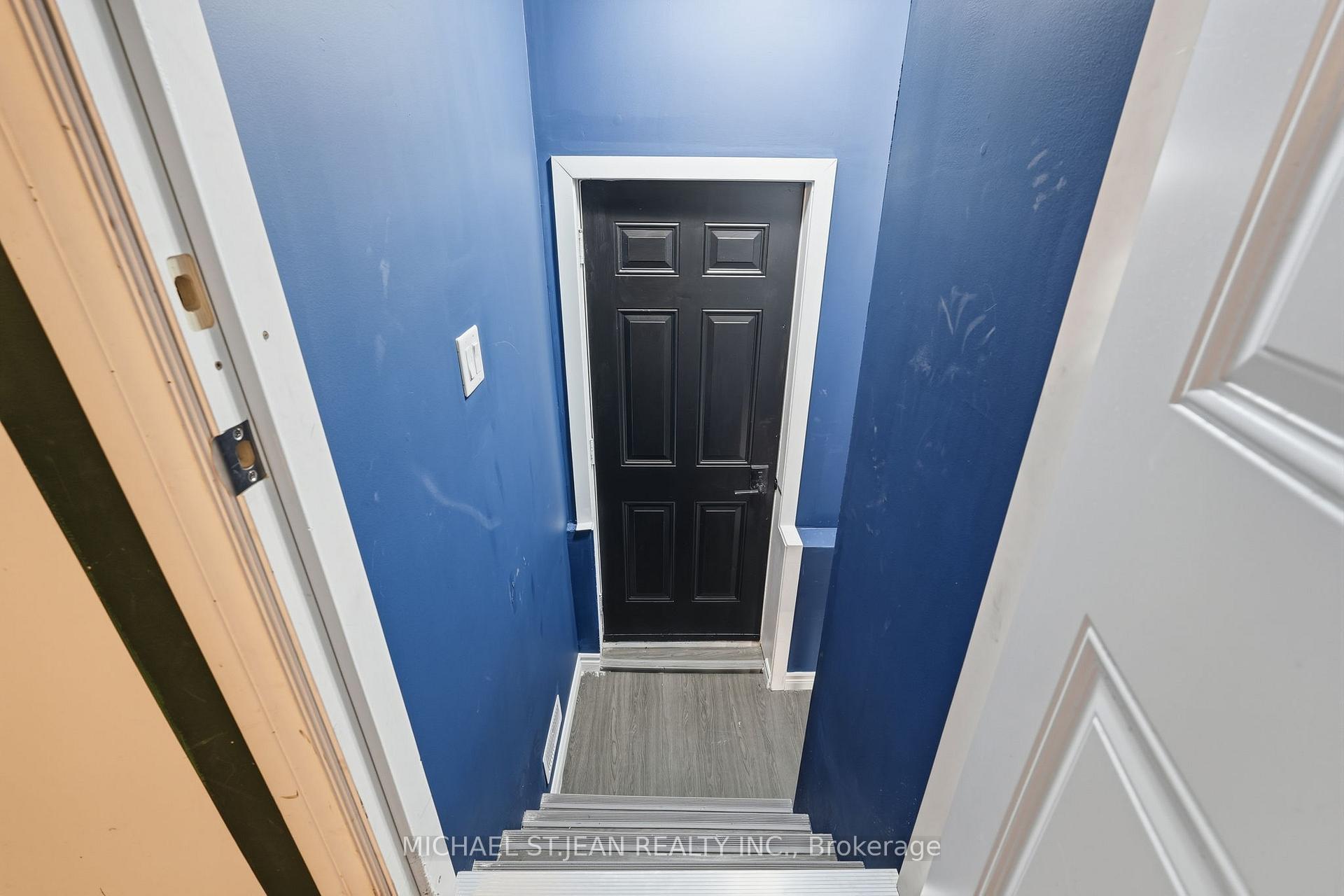 Photo 22 of 305 Cannon Street E, Hamilton, Landsdale — HOMEH