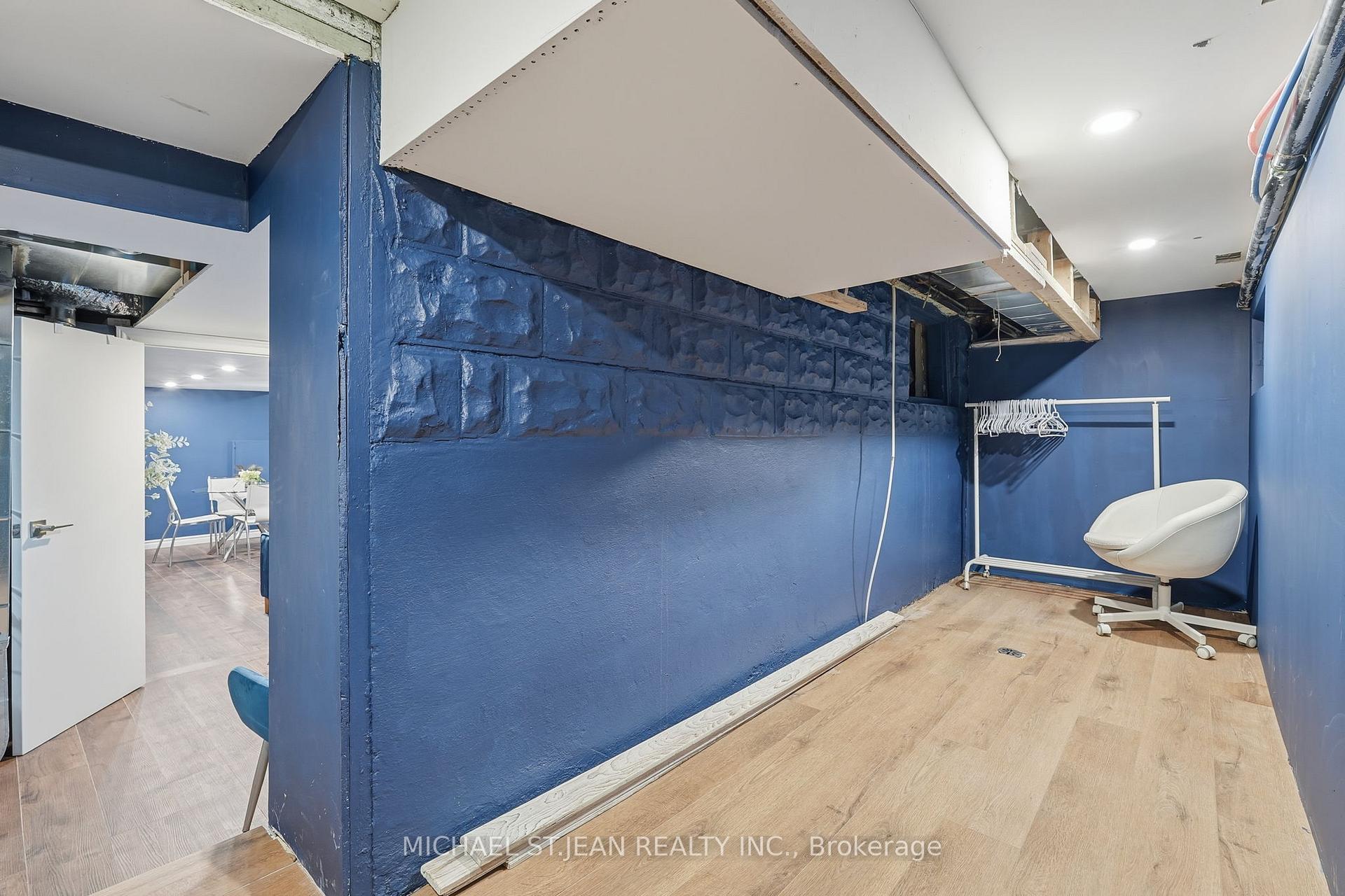 Photo 13 of 305 Cannon Street E, Hamilton, Landsdale — HOMEH