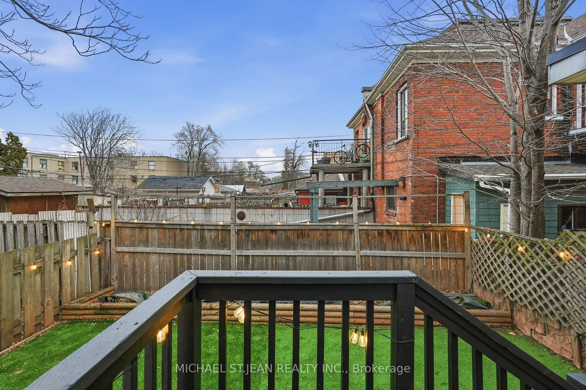 Photo 15 of 305 Cannon Street E, Hamilton, Landsdale — HOMEH