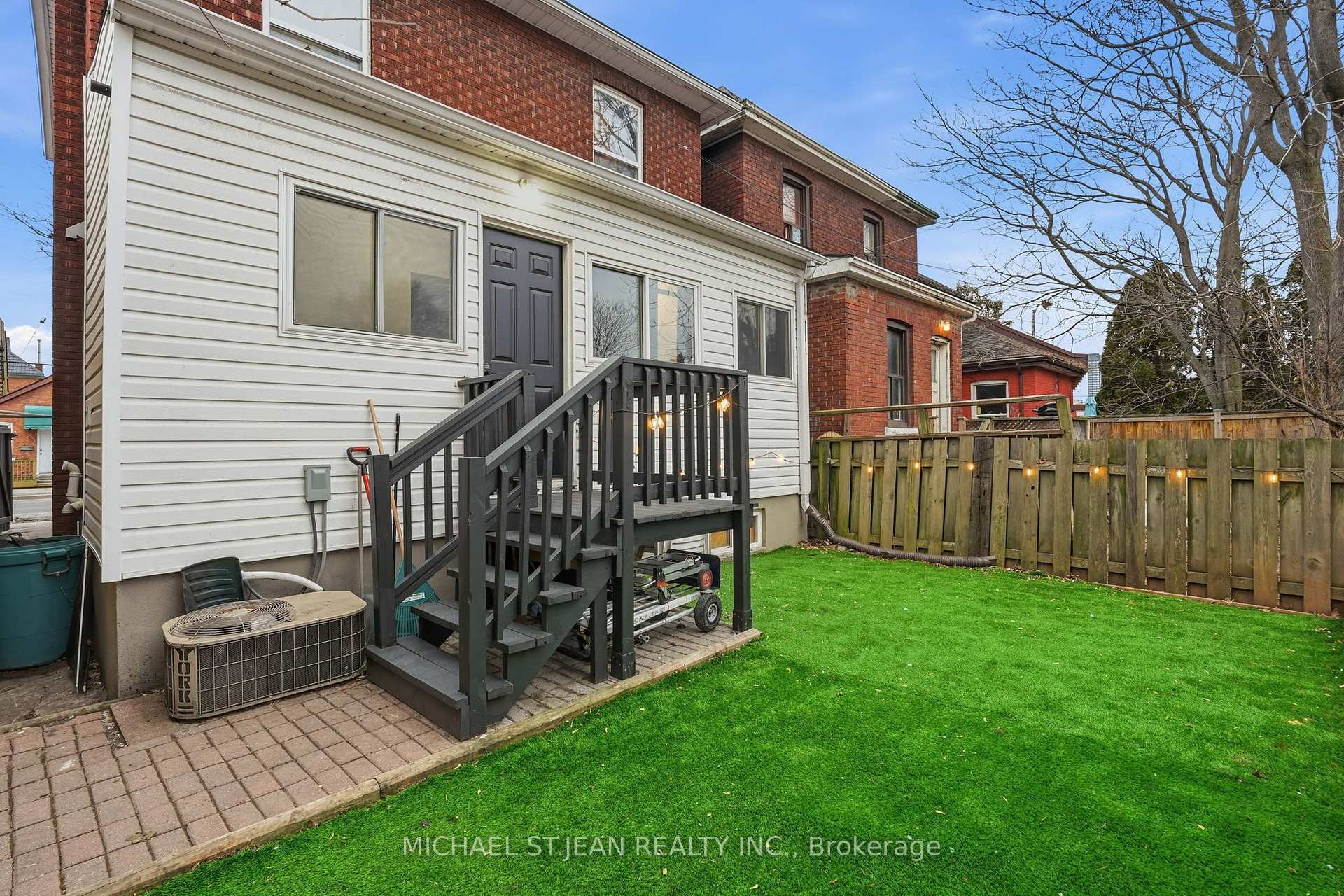 Photo 25 of 305 Cannon Street E, Hamilton, Landsdale — HOMEH