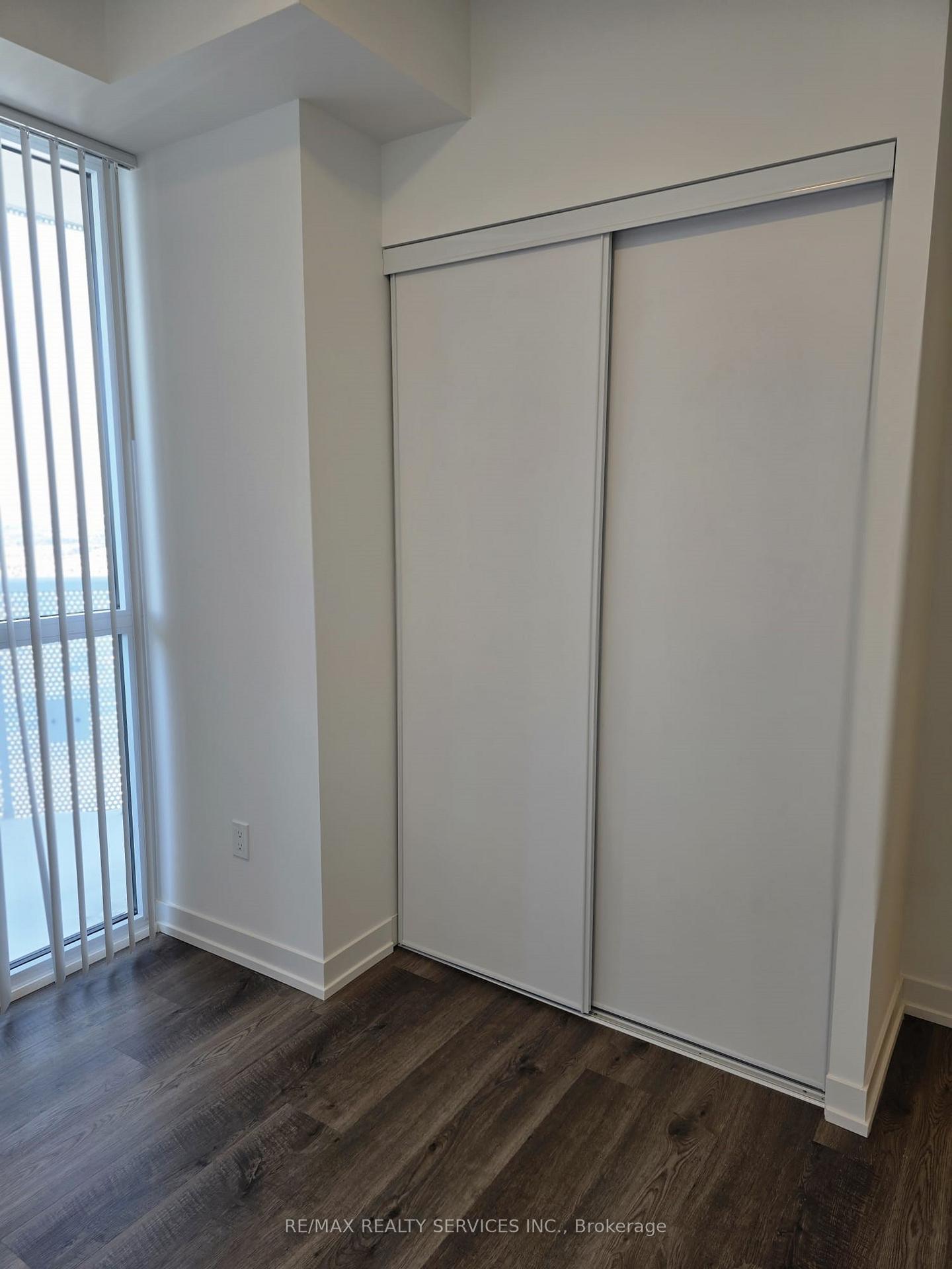 Photo 8 of Unit 5102, 8 Interchange Way, Vaughan, Vaughan Corporate Centre — HOMEH