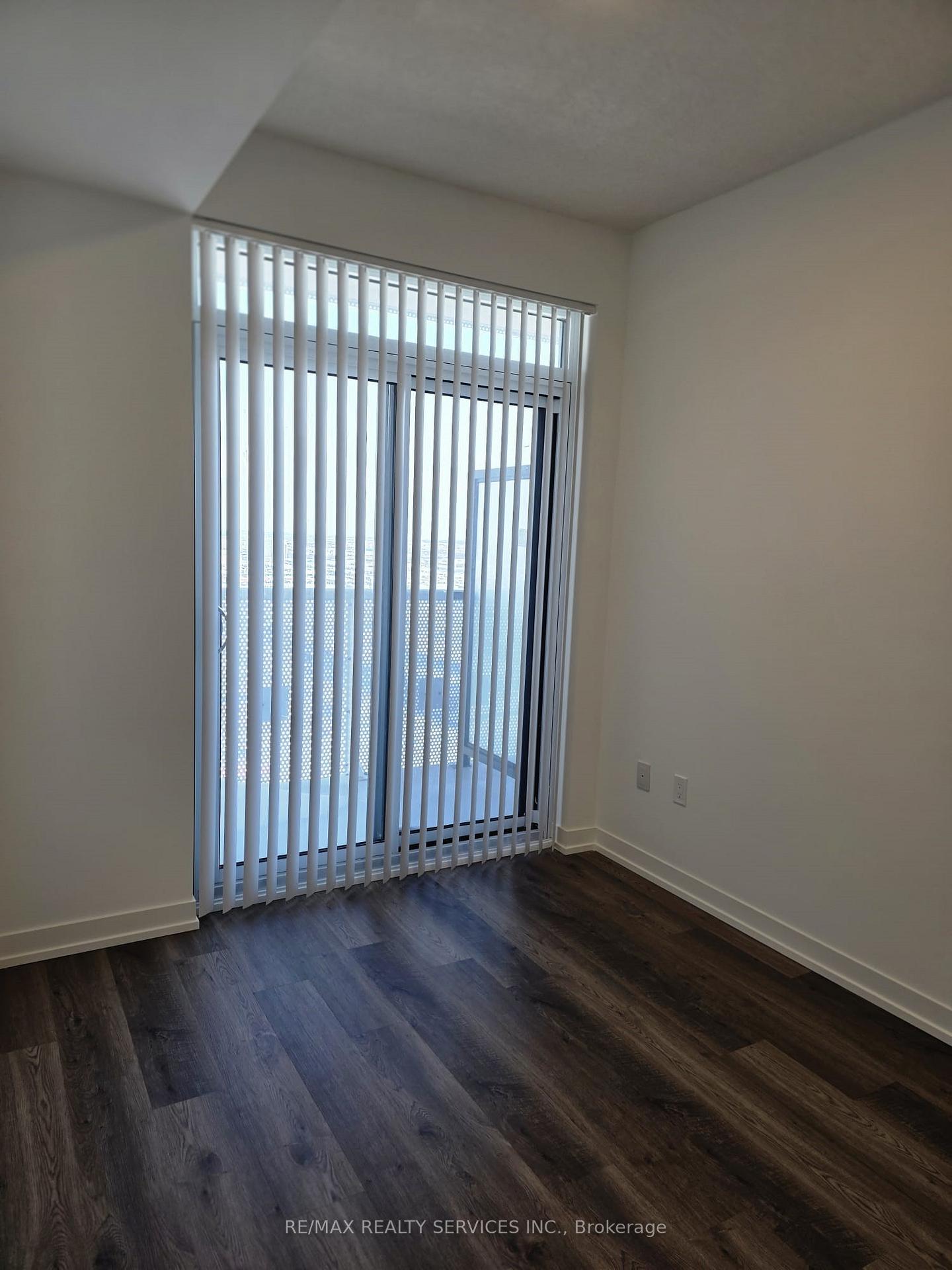 Photo 16 of Unit 5102, 8 Interchange Way, Vaughan, Vaughan Corporate Centre — HOMEH