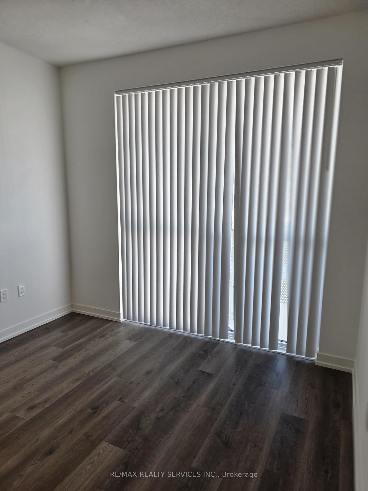 Photo 4 of Unit 5102, 8 Interchange Way, Vaughan, Vaughan Corporate Centre — HOMEH