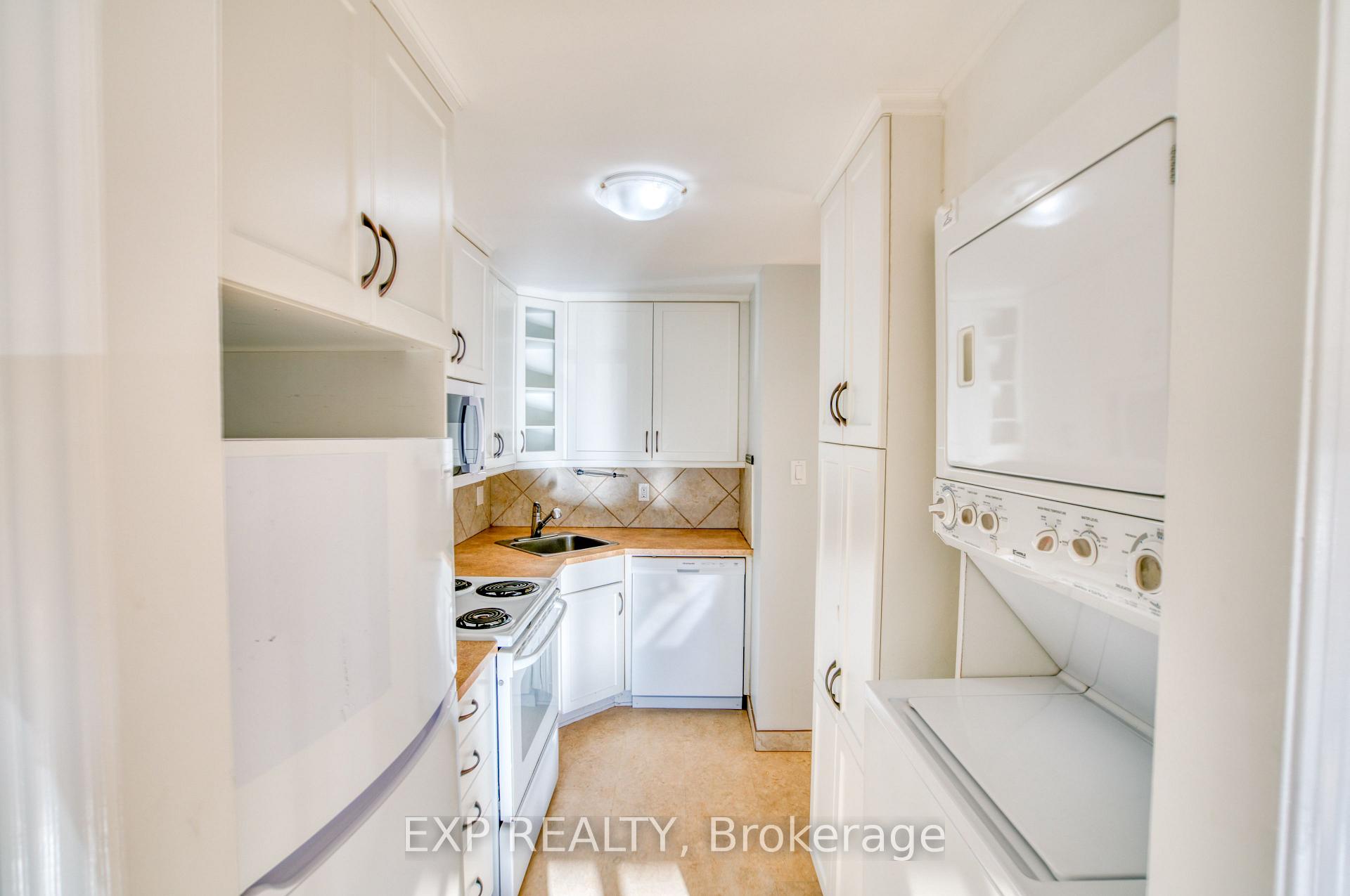Photo 22 of Unit Unit 1, 16 Sweetbriar Circle, Ottawa, Barrhaven - Pheasant Run — HOMEH