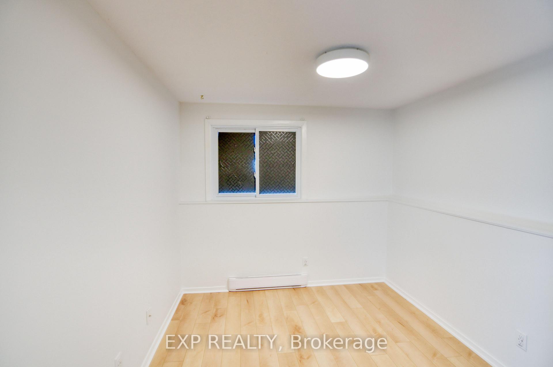 Photo 25 of Unit Unit 1, 16 Sweetbriar Circle, Ottawa, Barrhaven - Pheasant Run — HOMEH