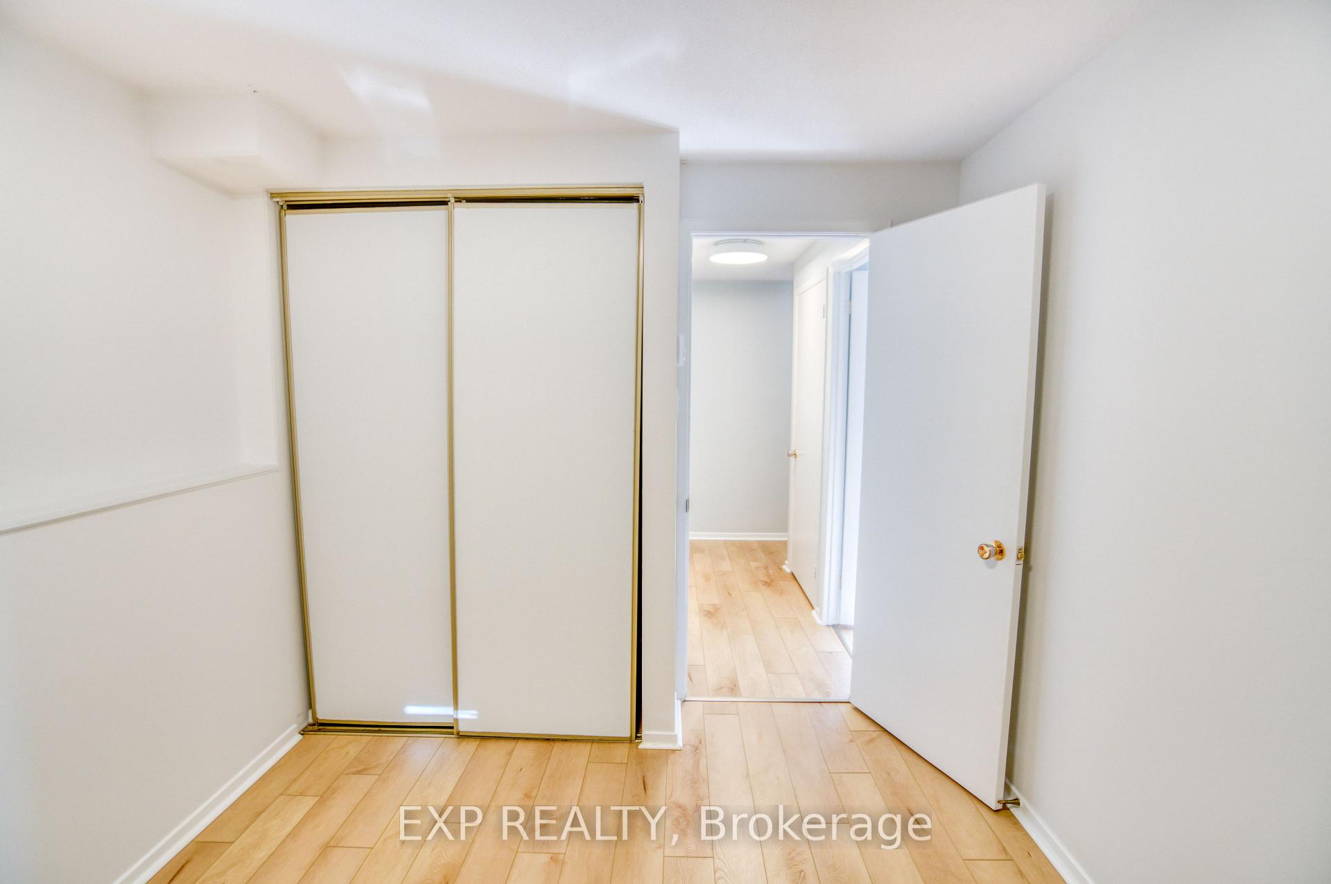 Photo 20 of Unit Unit 1, 16 Sweetbriar Circle, Ottawa, Barrhaven - Pheasant Run — HOMEH