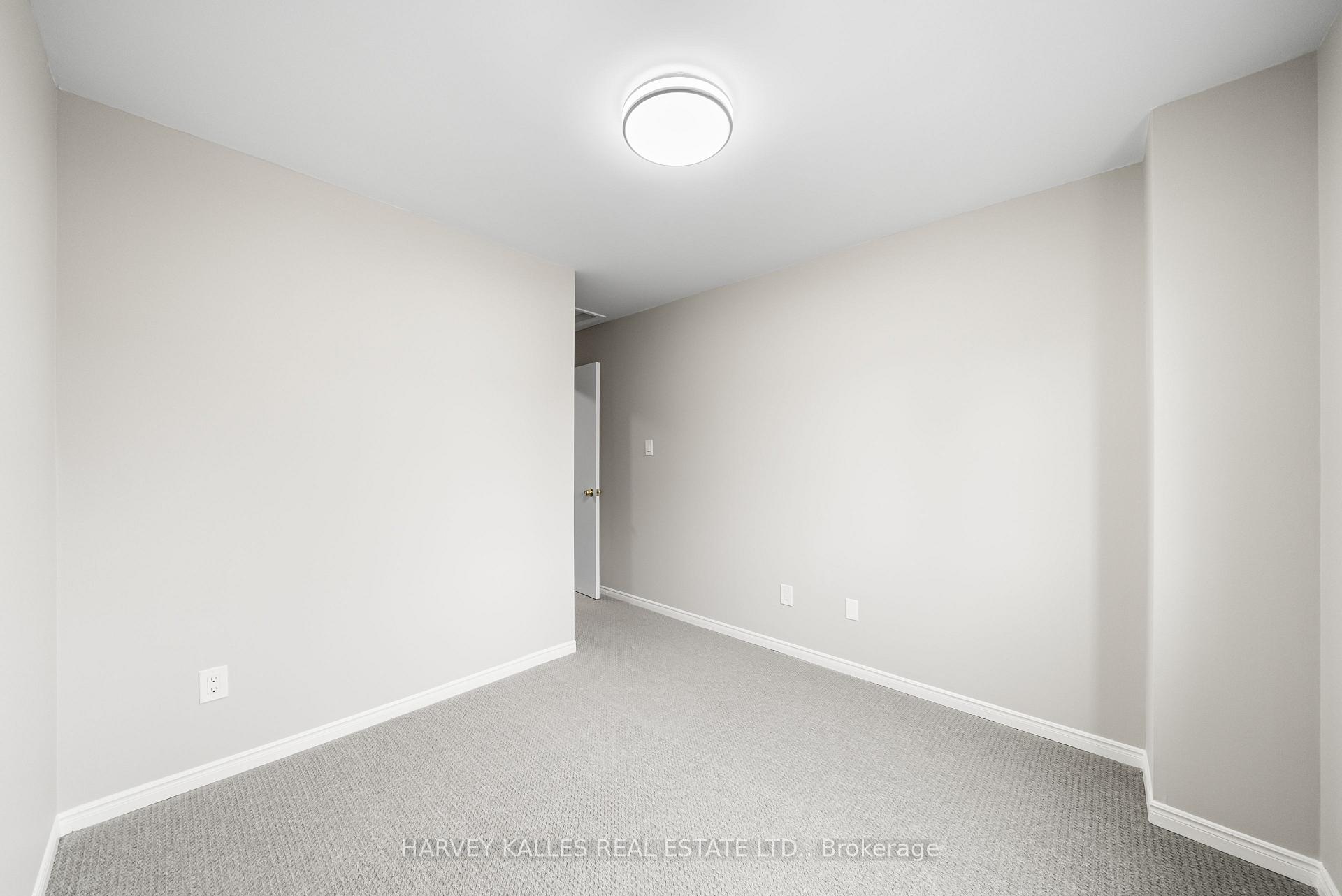 Photo 18 of Unit 221, 10 Bassett Boulevard, Whitby, Pringle Creek — HOMEH