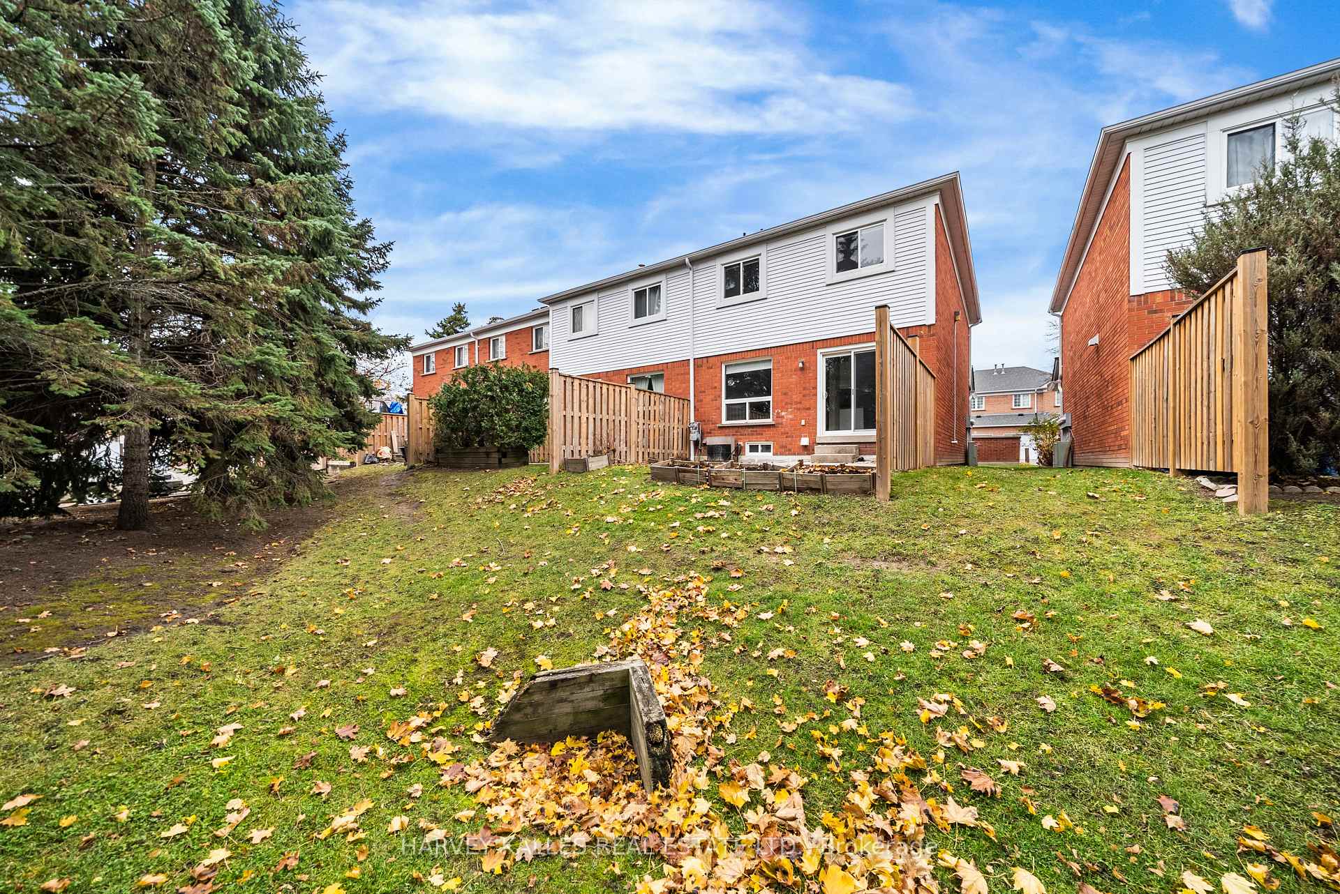 Photo 29 of Unit 221, 10 Bassett Boulevard, Whitby, Pringle Creek — HOMEH