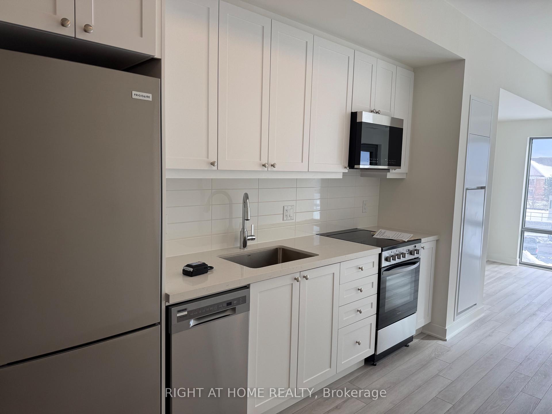 Photo 6 of Unit 324, 51 Clarington Boulevard, Clarington, Bowmanville — HOMEH