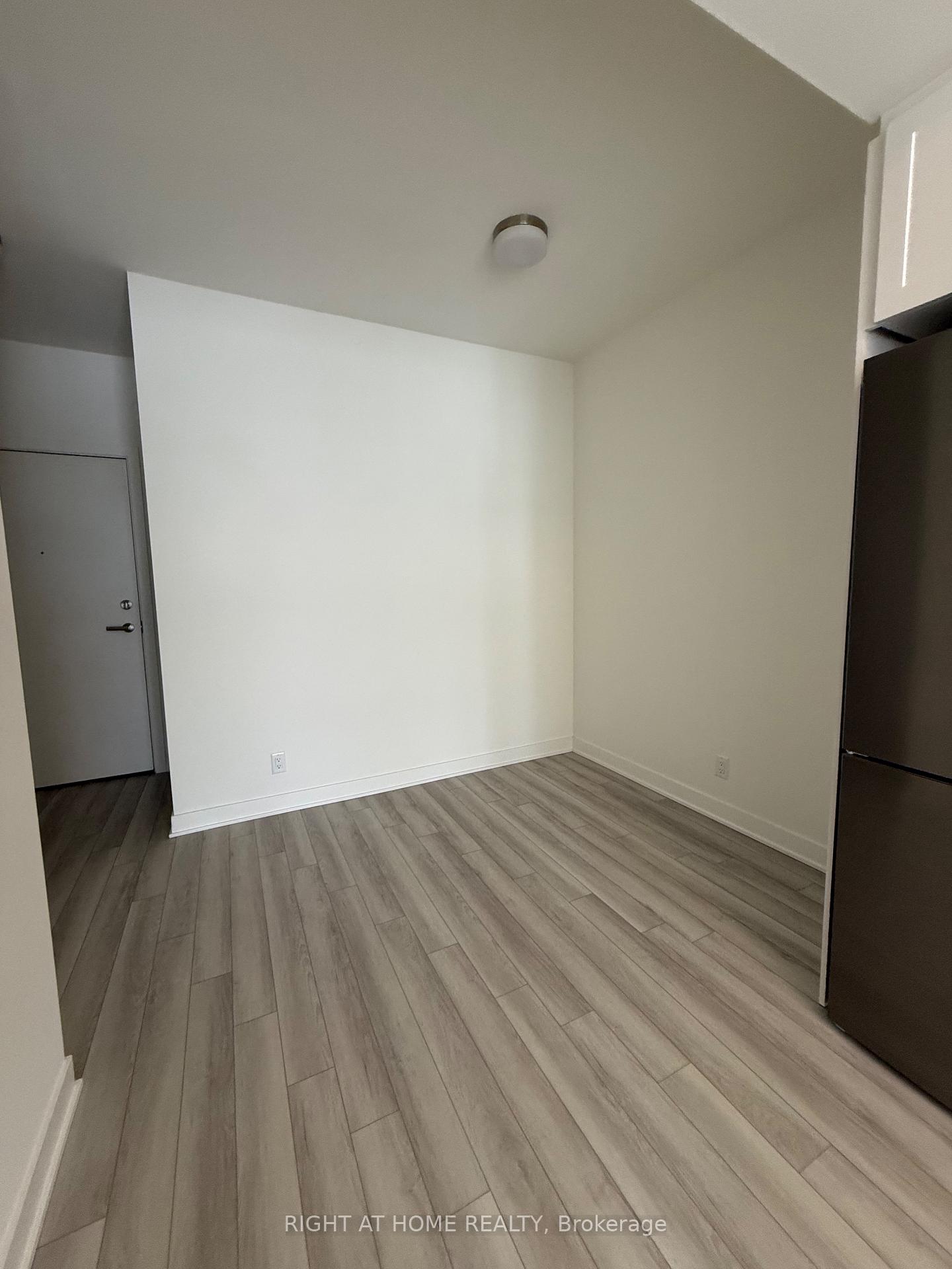 Photo 3 of Unit 324, 51 Clarington Boulevard, Clarington, Bowmanville — HOMEH