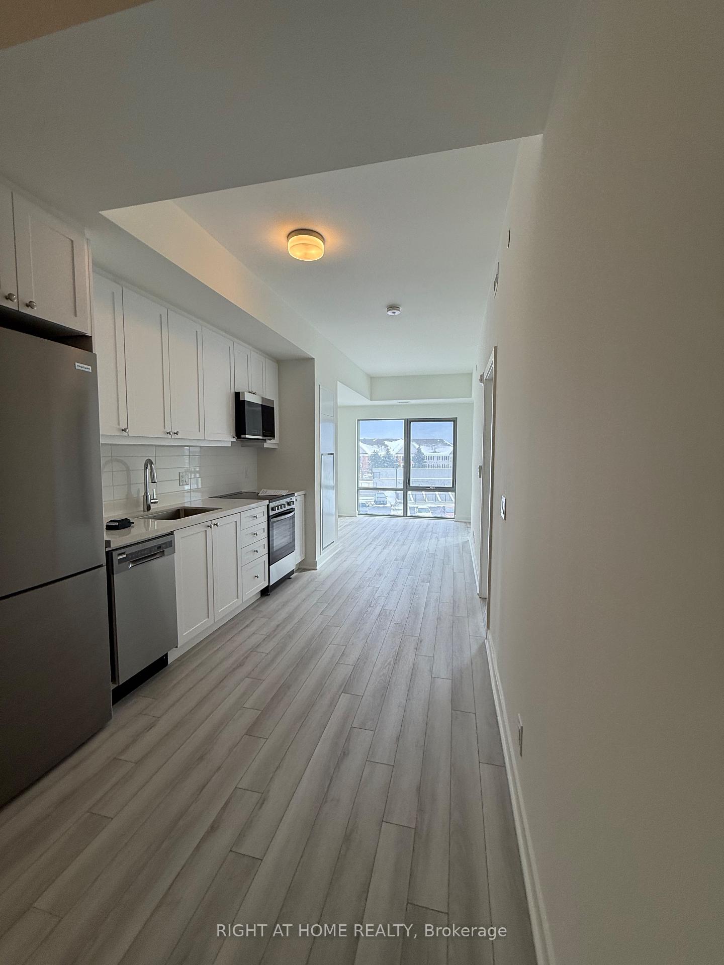 Photo 9 of Unit 324, 51 Clarington Boulevard, Clarington, Bowmanville — HOMEH