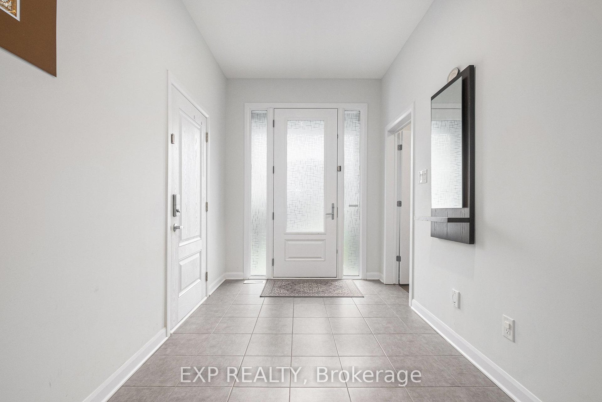 Photo 34 of 528 Anchor Circle, Ottawa, Mahogany Community — HOMEH