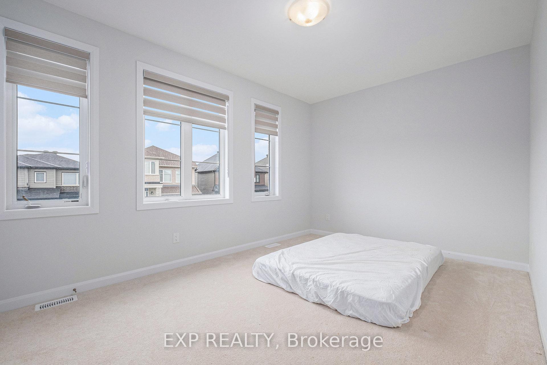 Photo 15 of 528 Anchor Circle, Ottawa, Mahogany Community — HOMEH