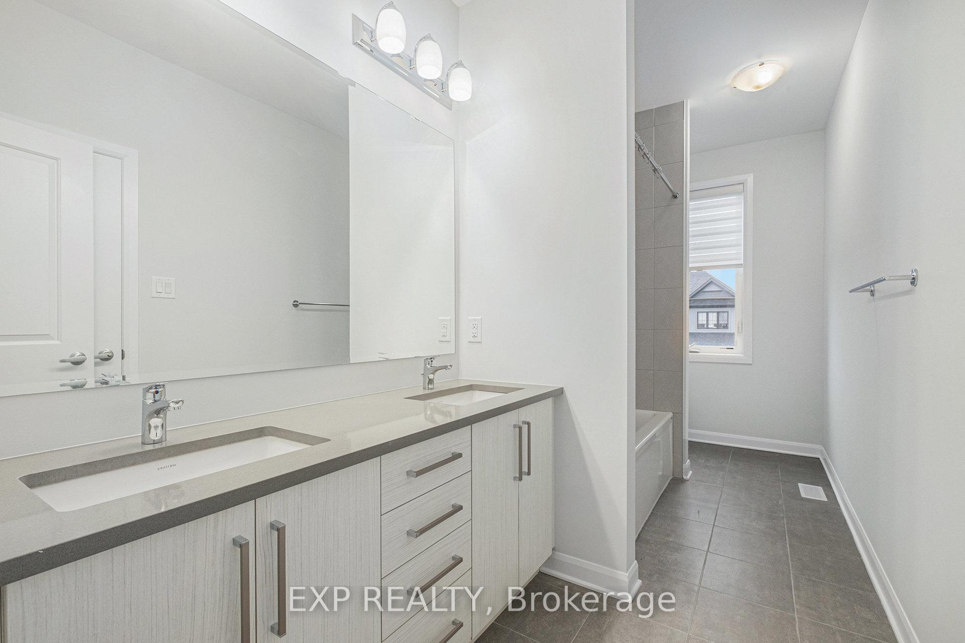 Photo 20 of 528 Anchor Circle, Ottawa, Mahogany Community — HOMEH