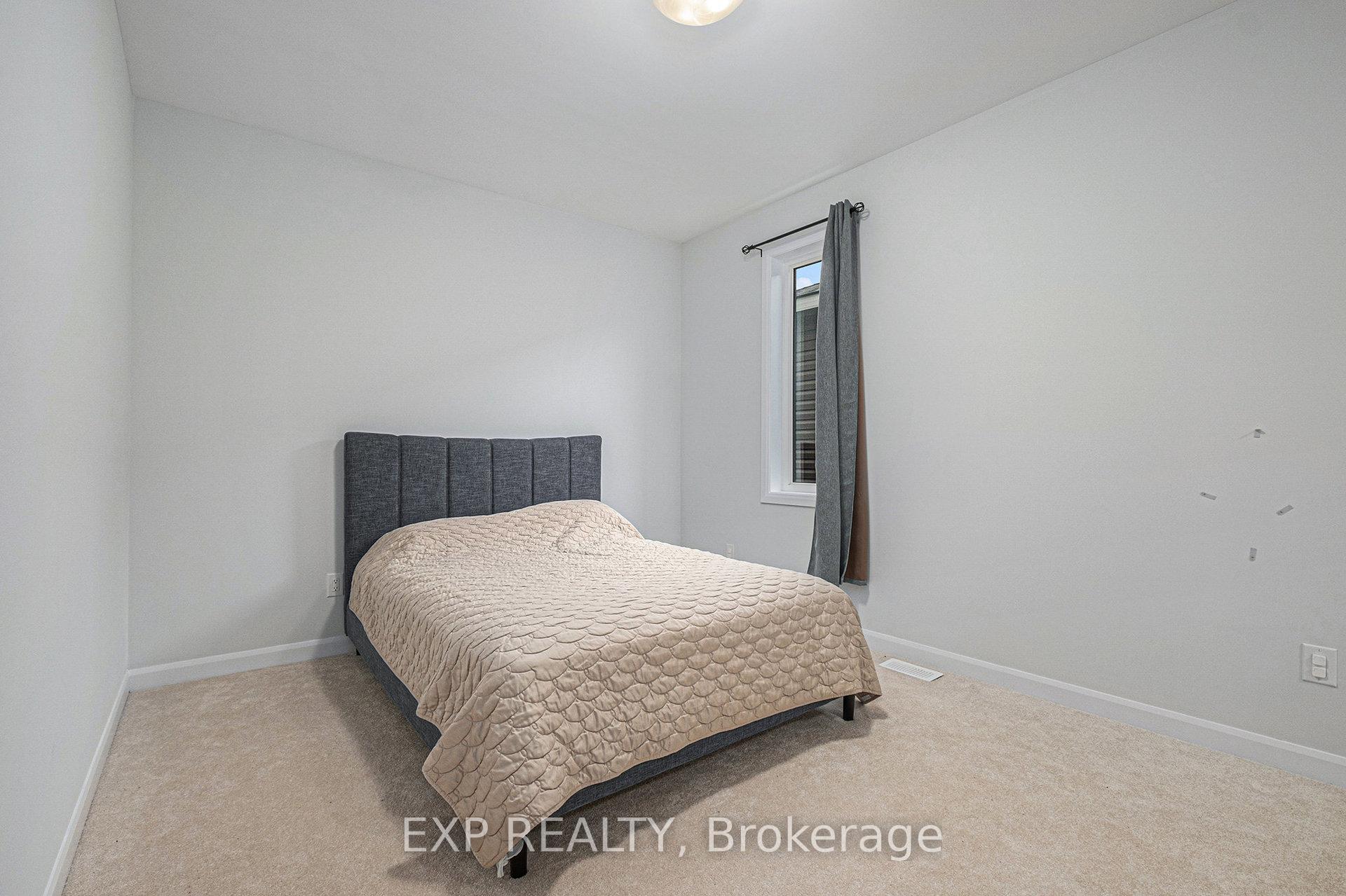 Photo 18 of 528 Anchor Circle, Ottawa, Mahogany Community — HOMEH