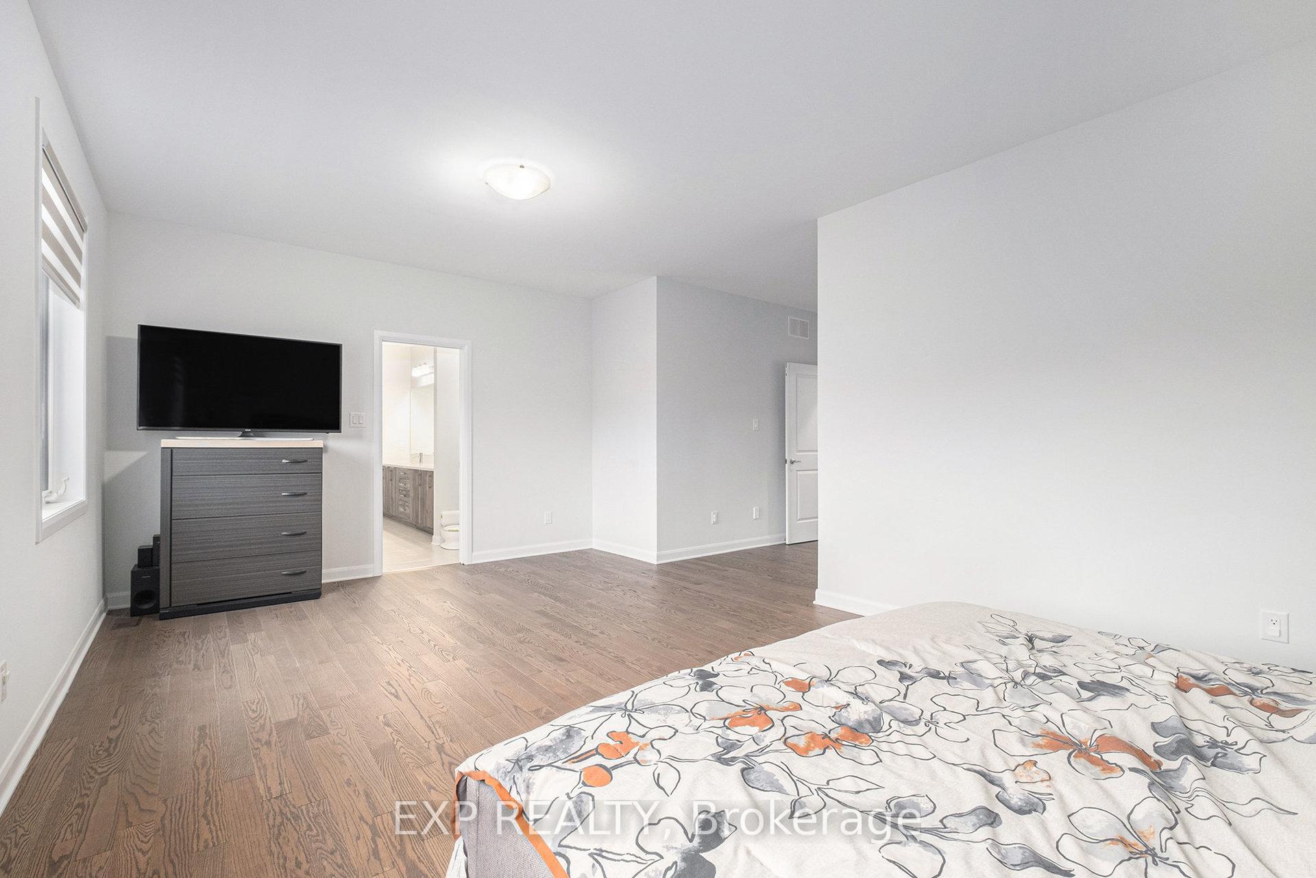Photo 28 of 528 Anchor Circle, Ottawa, Mahogany Community — HOMEH