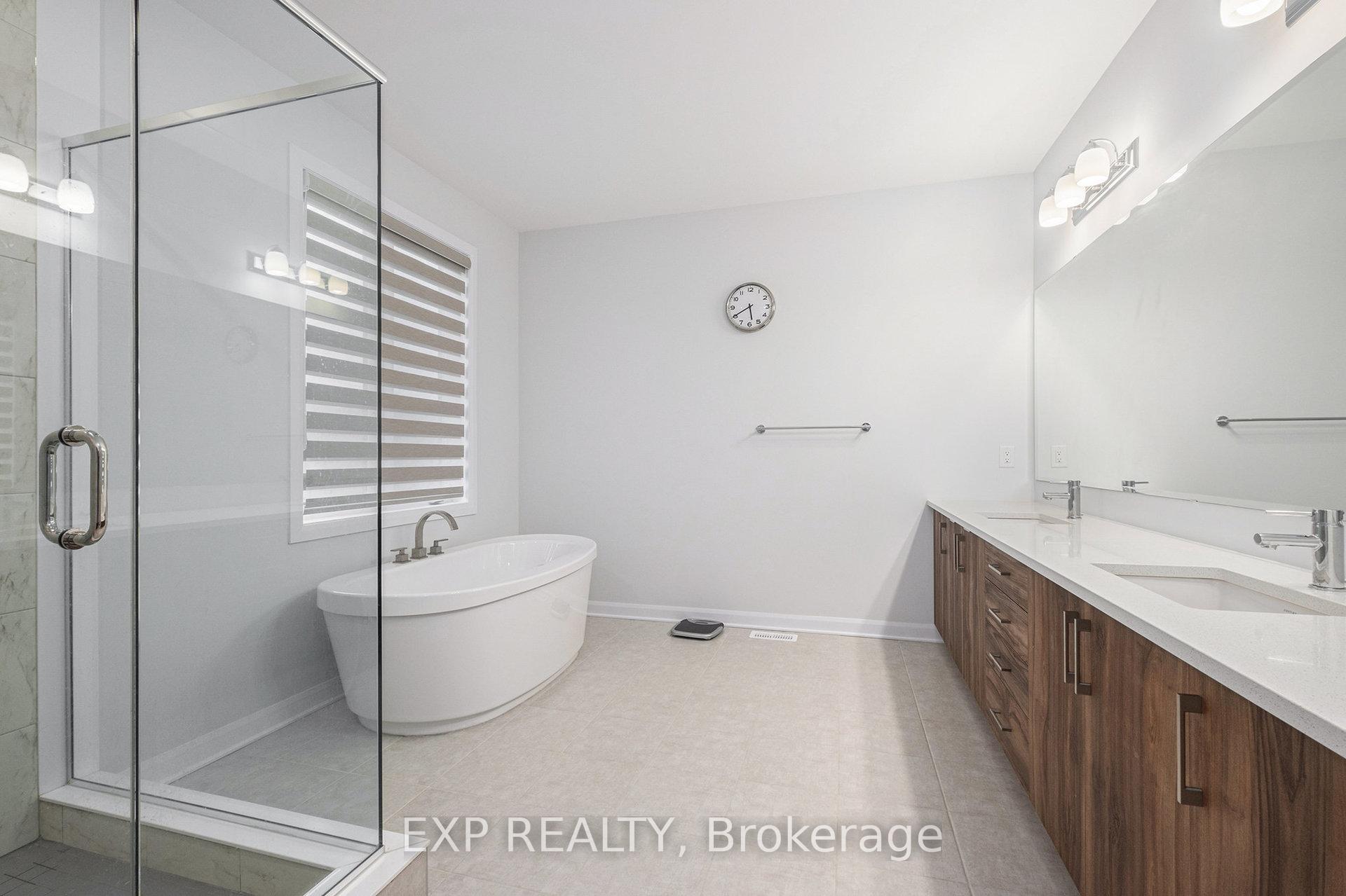 Photo 19 of 528 Anchor Circle, Ottawa, Mahogany Community — HOMEH