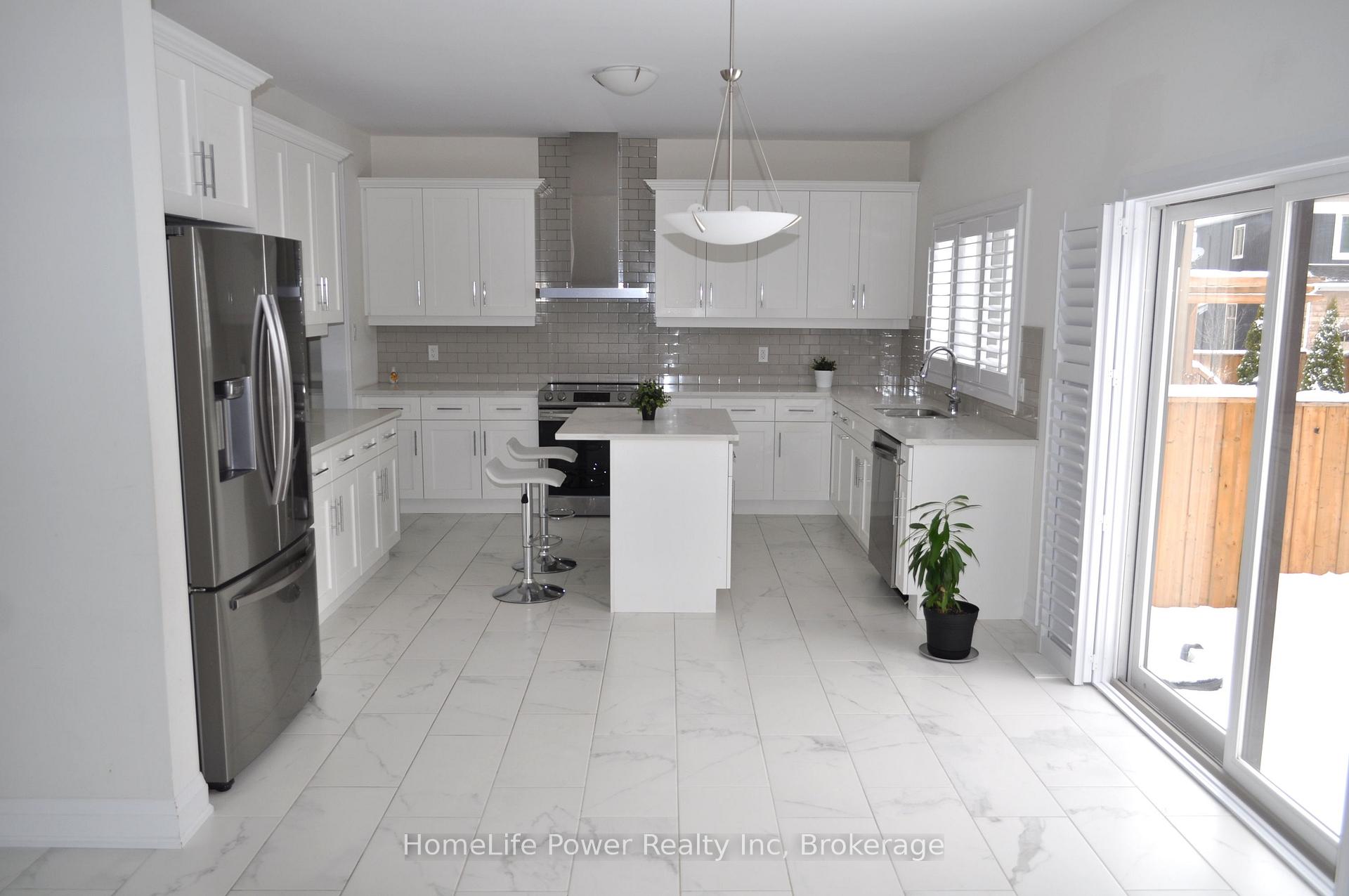 Photo 5 of 3 Lovering Lane, Guelph, Kortright East — HOMEH