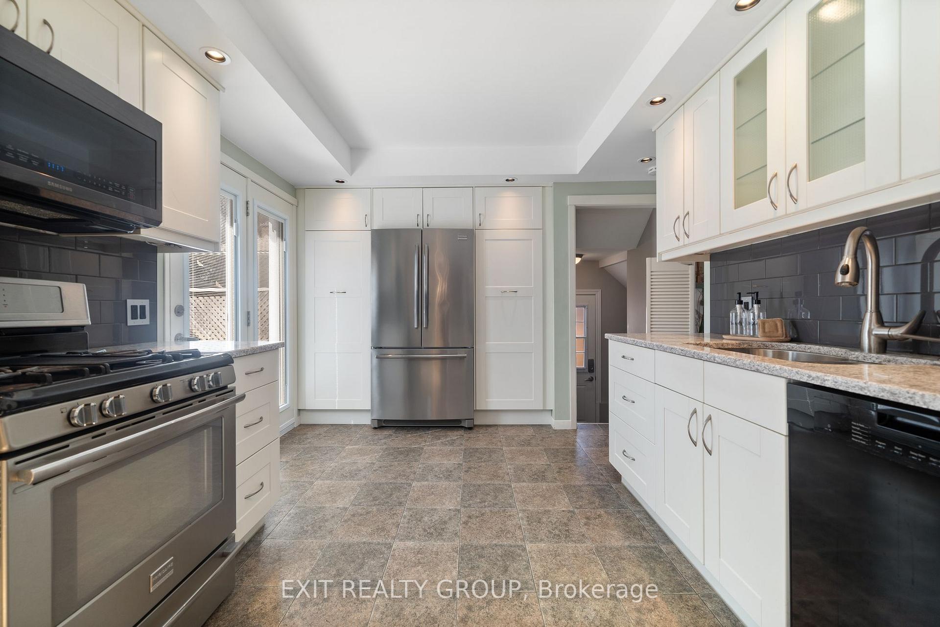 Photo 14 of 41 Edgehill Road, Belleville, Belleville Ward — HOMEH