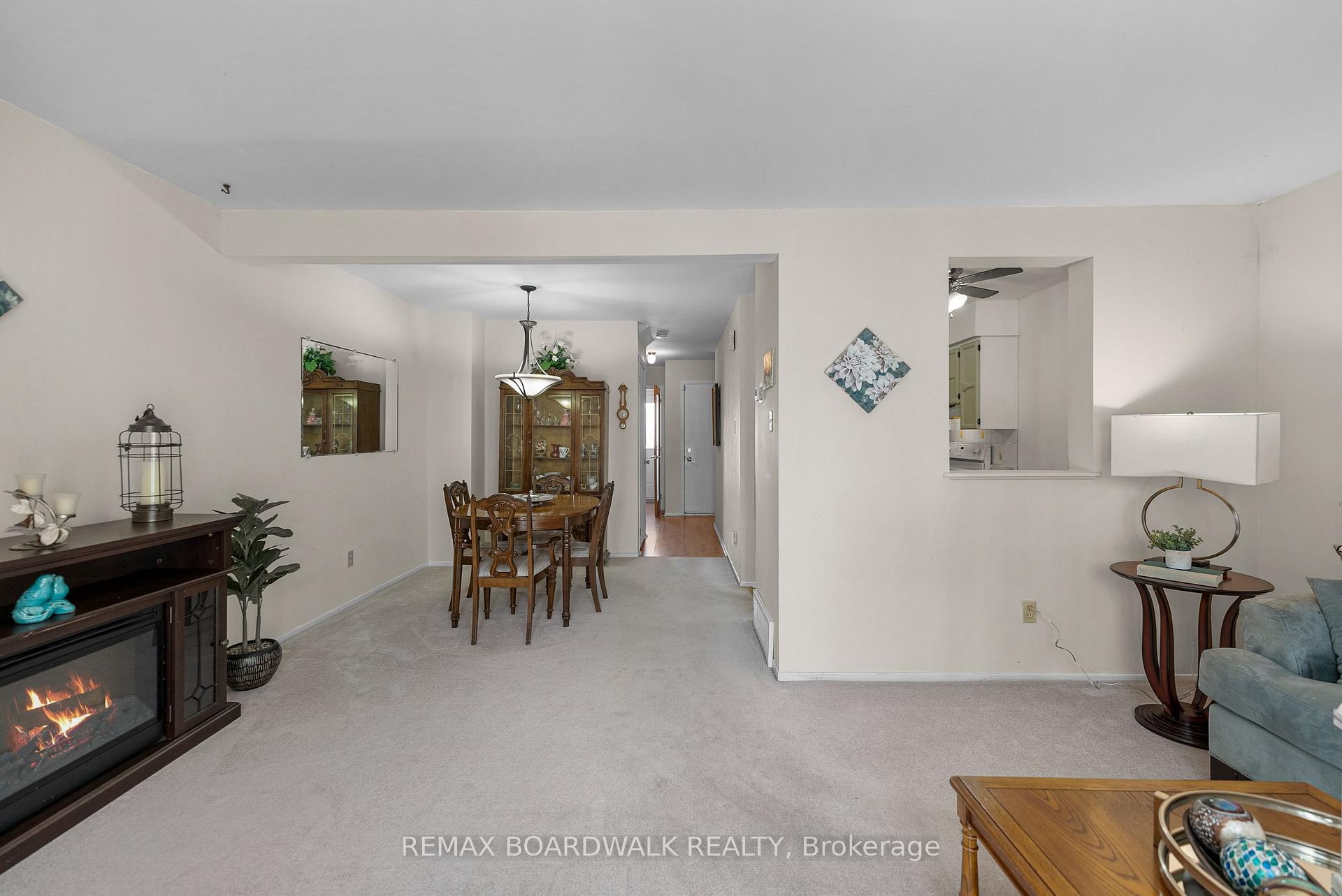 Photo 19 of 402 Sandhamn Private, Ottawa, Hunt Club Park/Greenboro — HOMEH