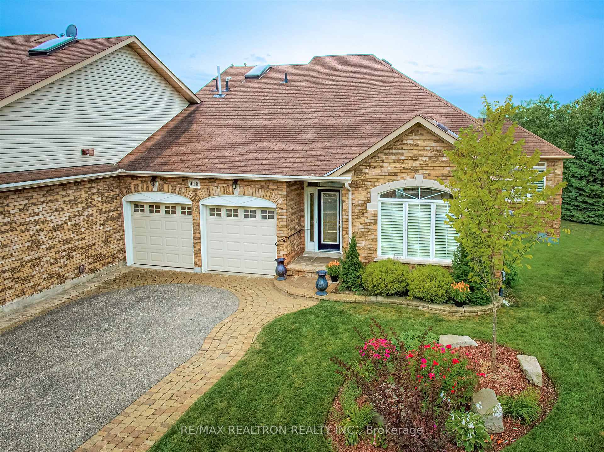 Photo 1 of 418 Morley Cook Crescent, Newmarket, Stonehaven-Wyndham — HOMEH