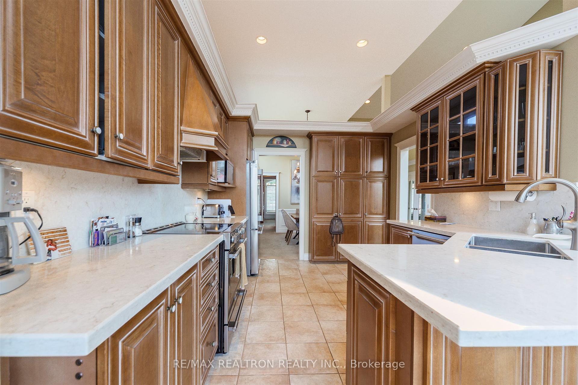 Photo 6 of 418 Morley Cook Crescent, Newmarket, Stonehaven-Wyndham — HOMEH