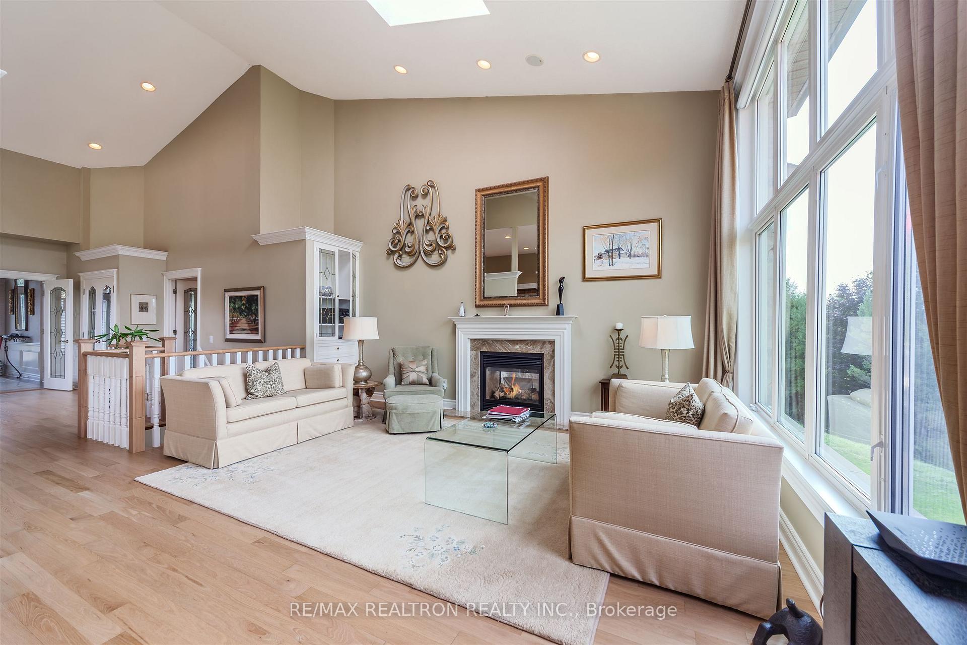 Photo 13 of 418 Morley Cook Crescent, Newmarket, Stonehaven-Wyndham — HOMEH