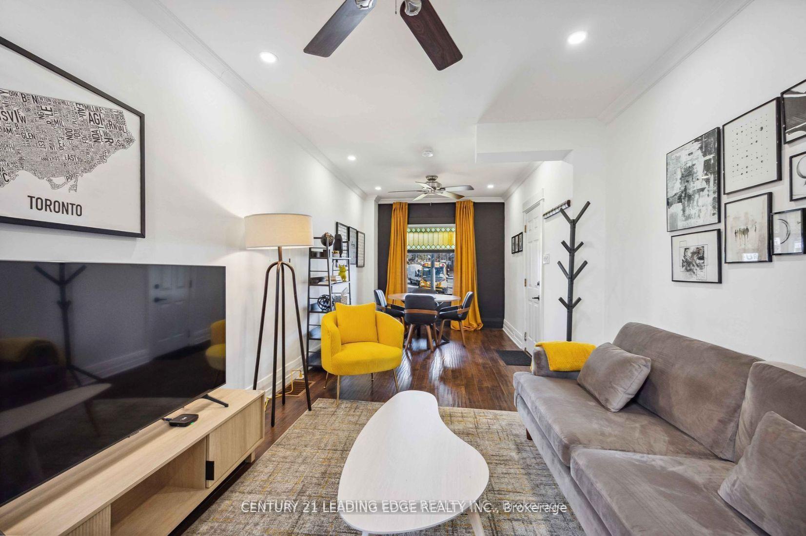 Photo 5 of Unit A, 360 Coxwell Avenue, Toronto, Greenwood-Coxwell — HOMEH