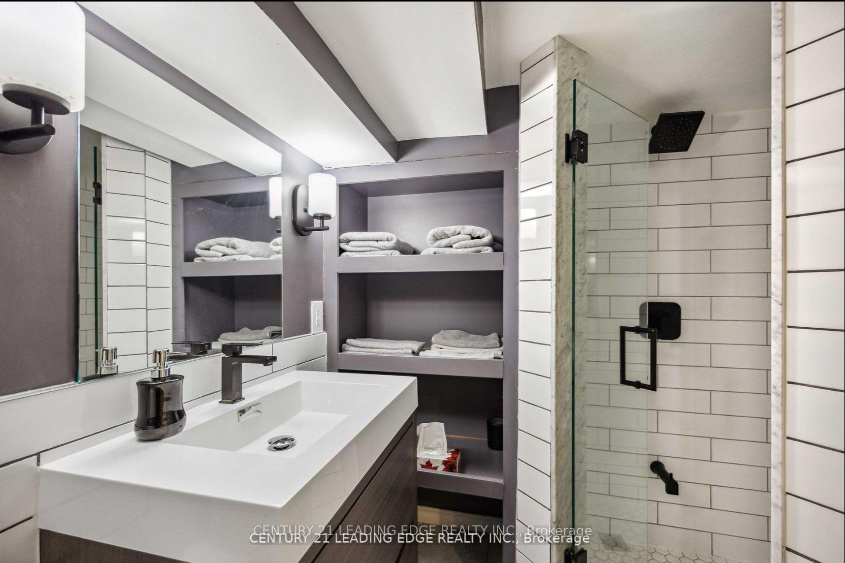 Photo 15 of Unit A, 360 Coxwell Avenue, Toronto, Greenwood-Coxwell — HOMEH
