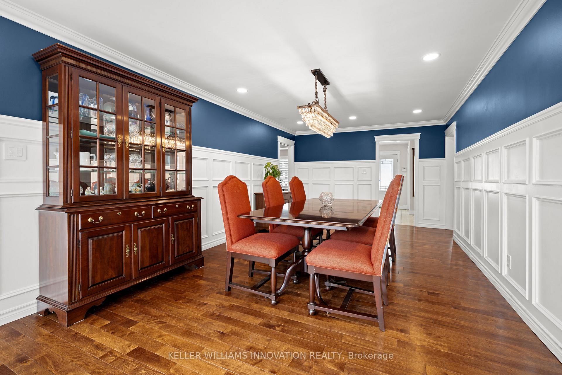 Photo 3 of 339 Glenridge Drive, Waterloo — HOMEH