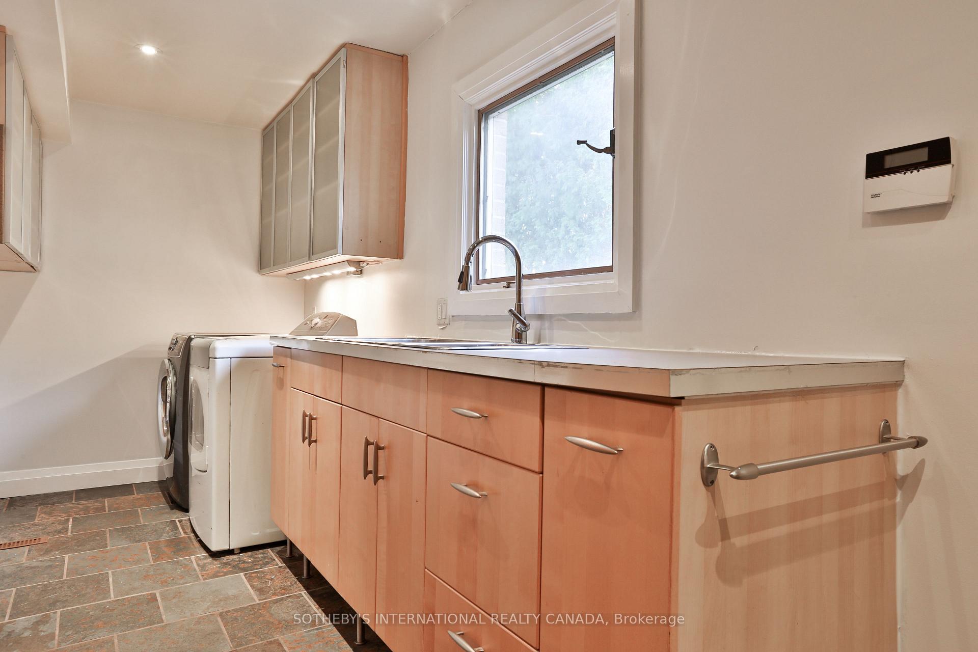 Photo 15 of 46 Sandringham Drive, Toronto, Bedford Park-Nortown — HOMEH