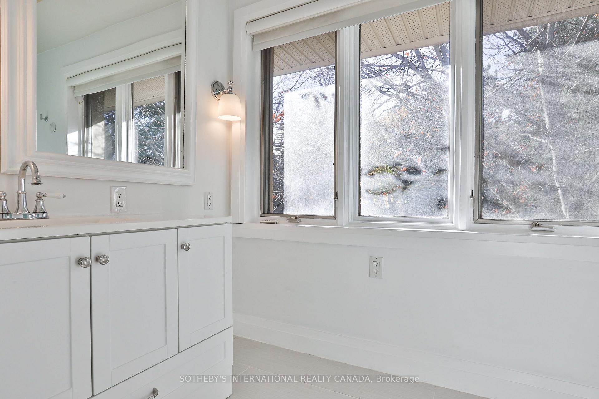 Photo 23 of 46 Sandringham Drive, Toronto, Bedford Park-Nortown — HOMEH