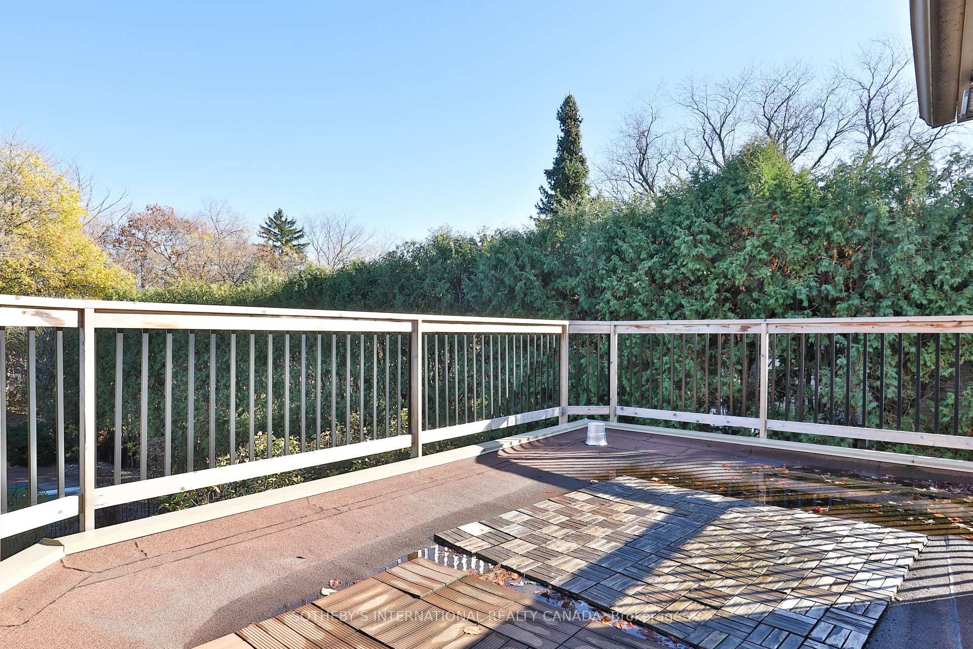 Photo 20 of 46 Sandringham Drive, Toronto, Bedford Park-Nortown — HOMEH