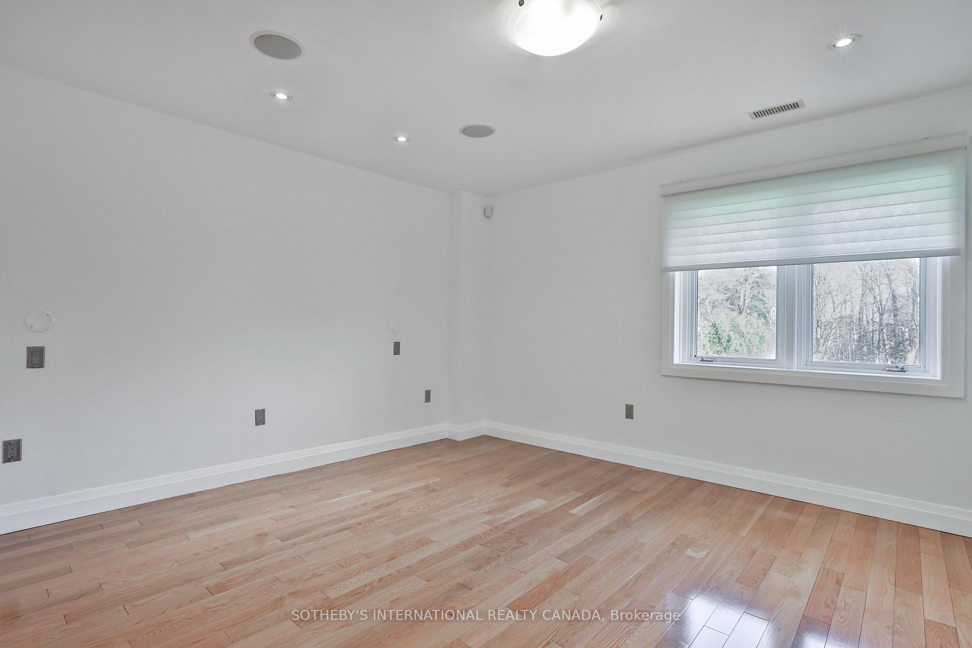 Photo 17 of 46 Sandringham Drive, Toronto, Bedford Park-Nortown — HOMEH