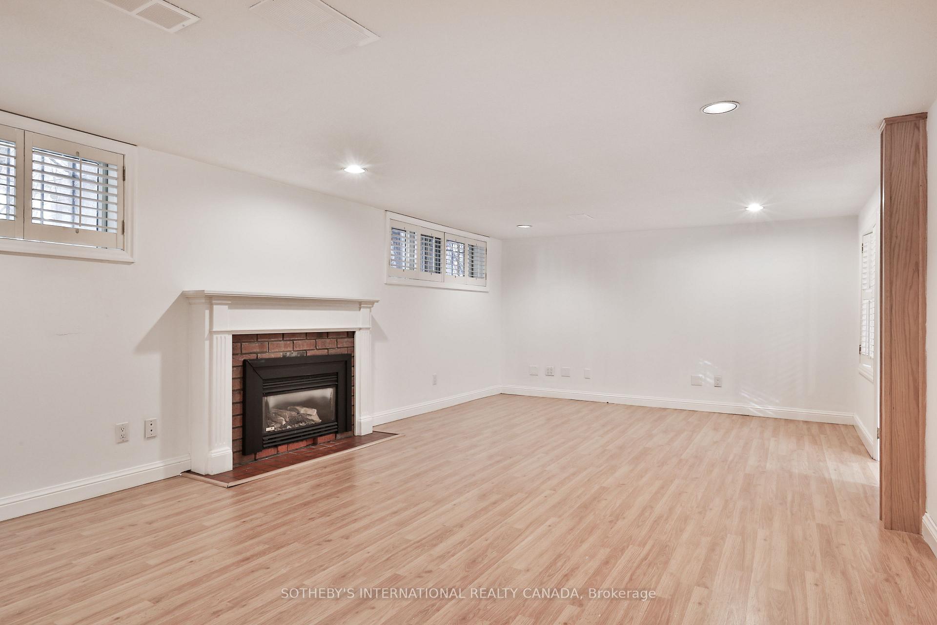 Photo 25 of 46 Sandringham Drive, Toronto, Bedford Park-Nortown — HOMEH