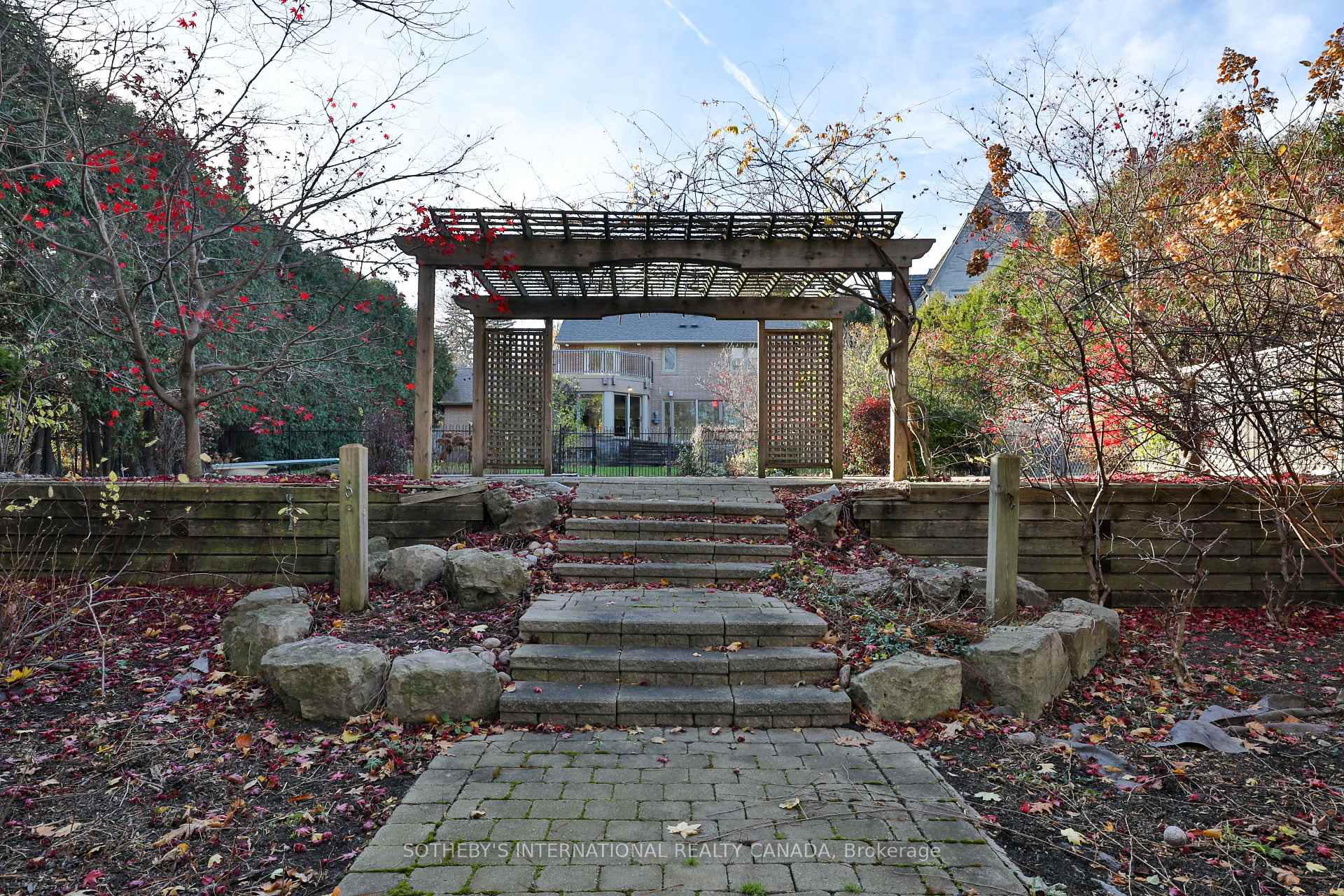 Photo 34 of 46 Sandringham Drive, Toronto, Bedford Park-Nortown — HOMEH