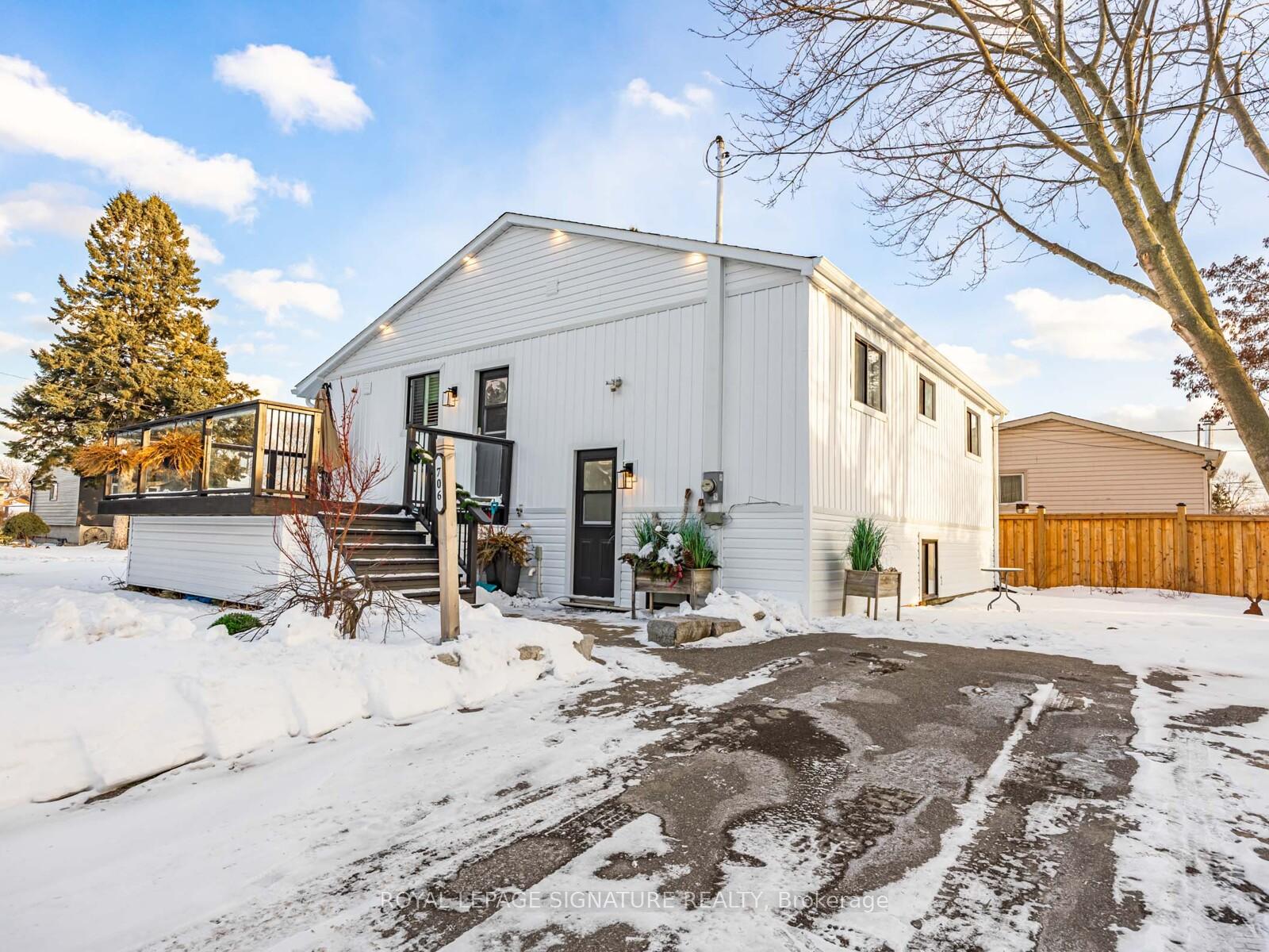 Photo 4 of Unit Upper, 706 Annland Street, Pickering, Bay Ridges — HOMEH