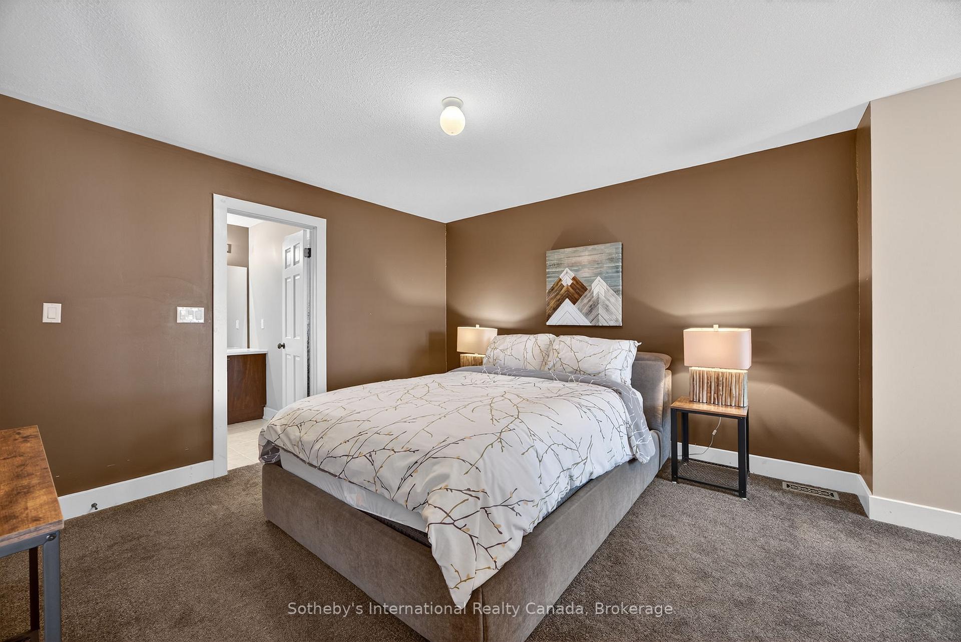 Photo 12 of 119 Venture Boulevard, Blue Mountains — HOMEH