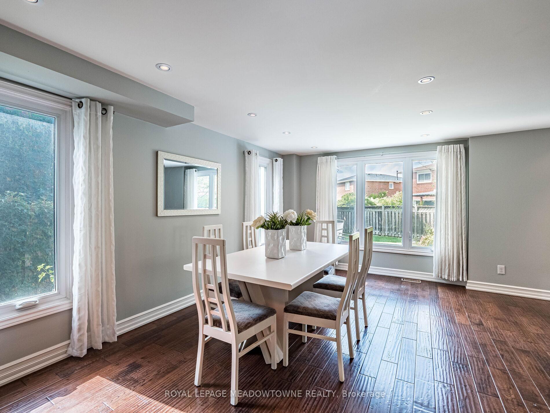 Photo 8 of 117 Fairglen Avenue, Brampton, Brampton West — HOMEH