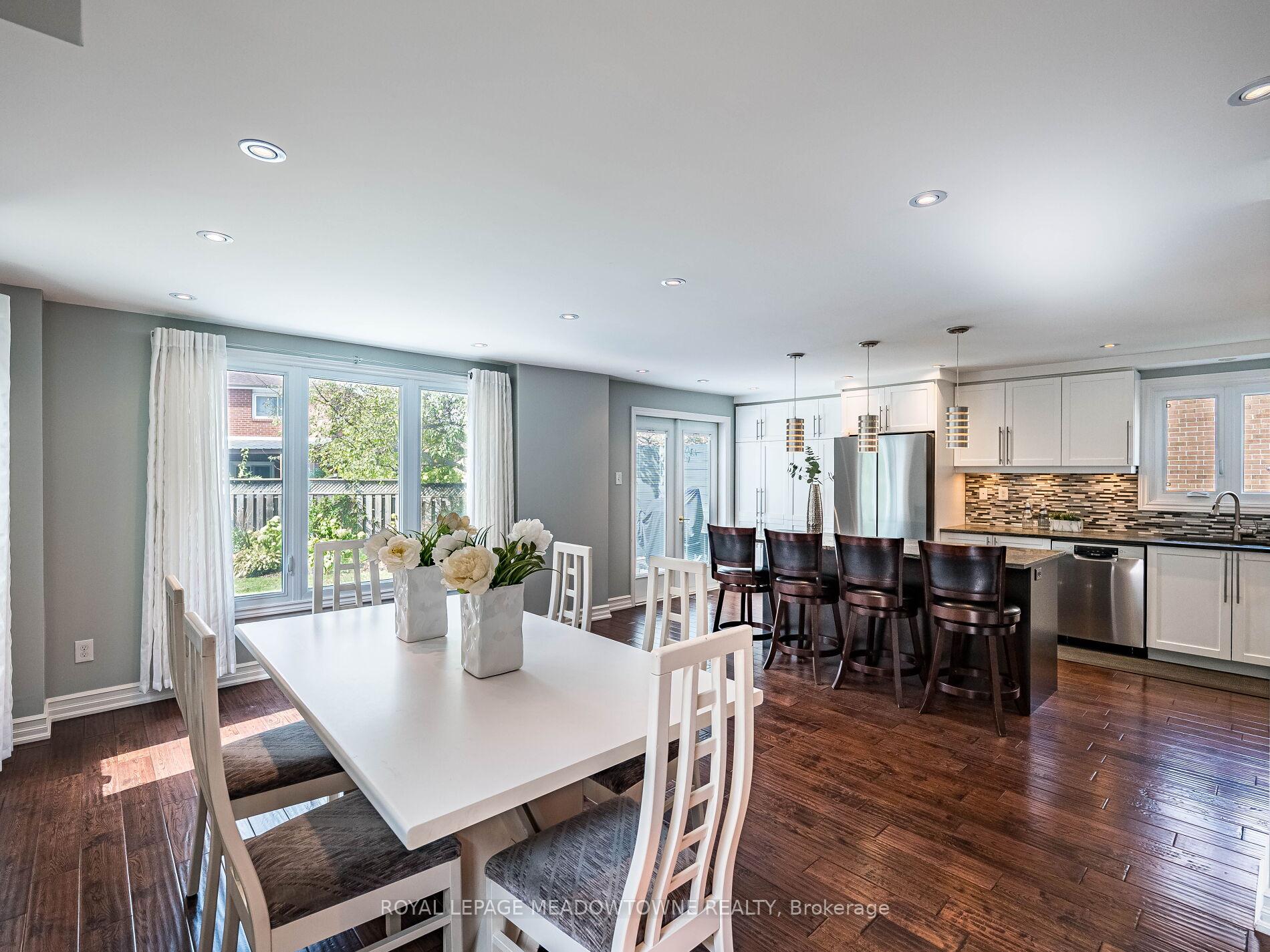Photo 9 of 117 Fairglen Avenue, Brampton, Brampton West — HOMEH