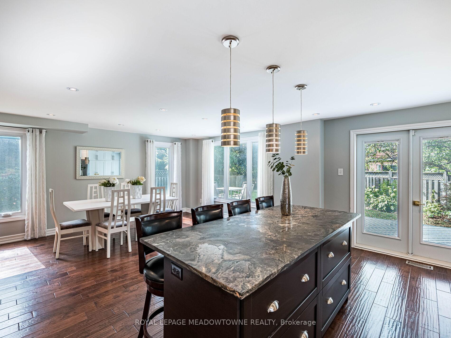 Photo 14 of 117 Fairglen Avenue, Brampton, Brampton West — HOMEH