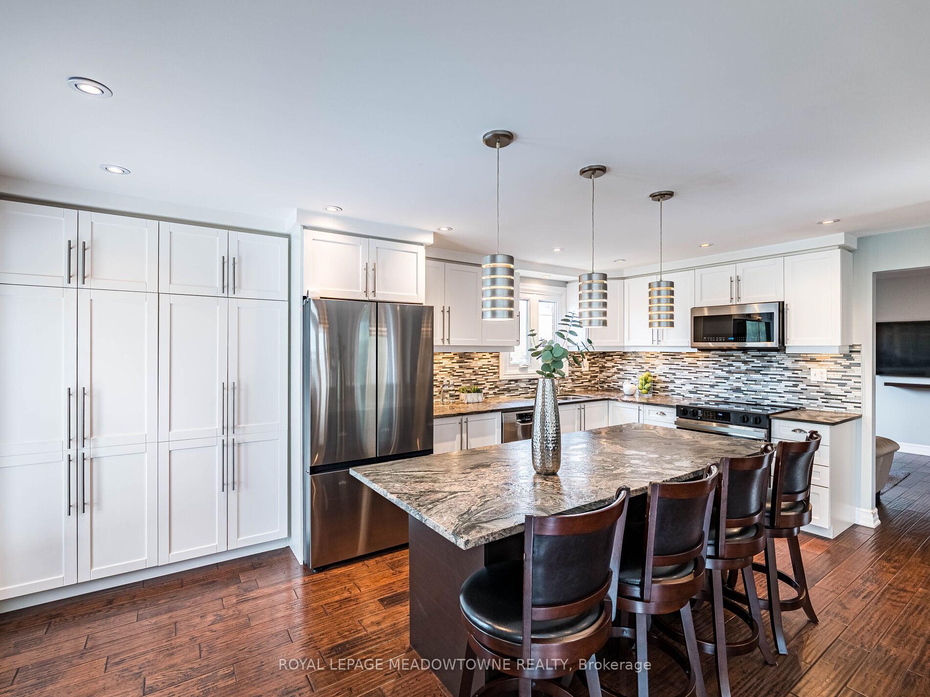 Photo 19 of 117 Fairglen Avenue, Brampton, Brampton West — HOMEH
