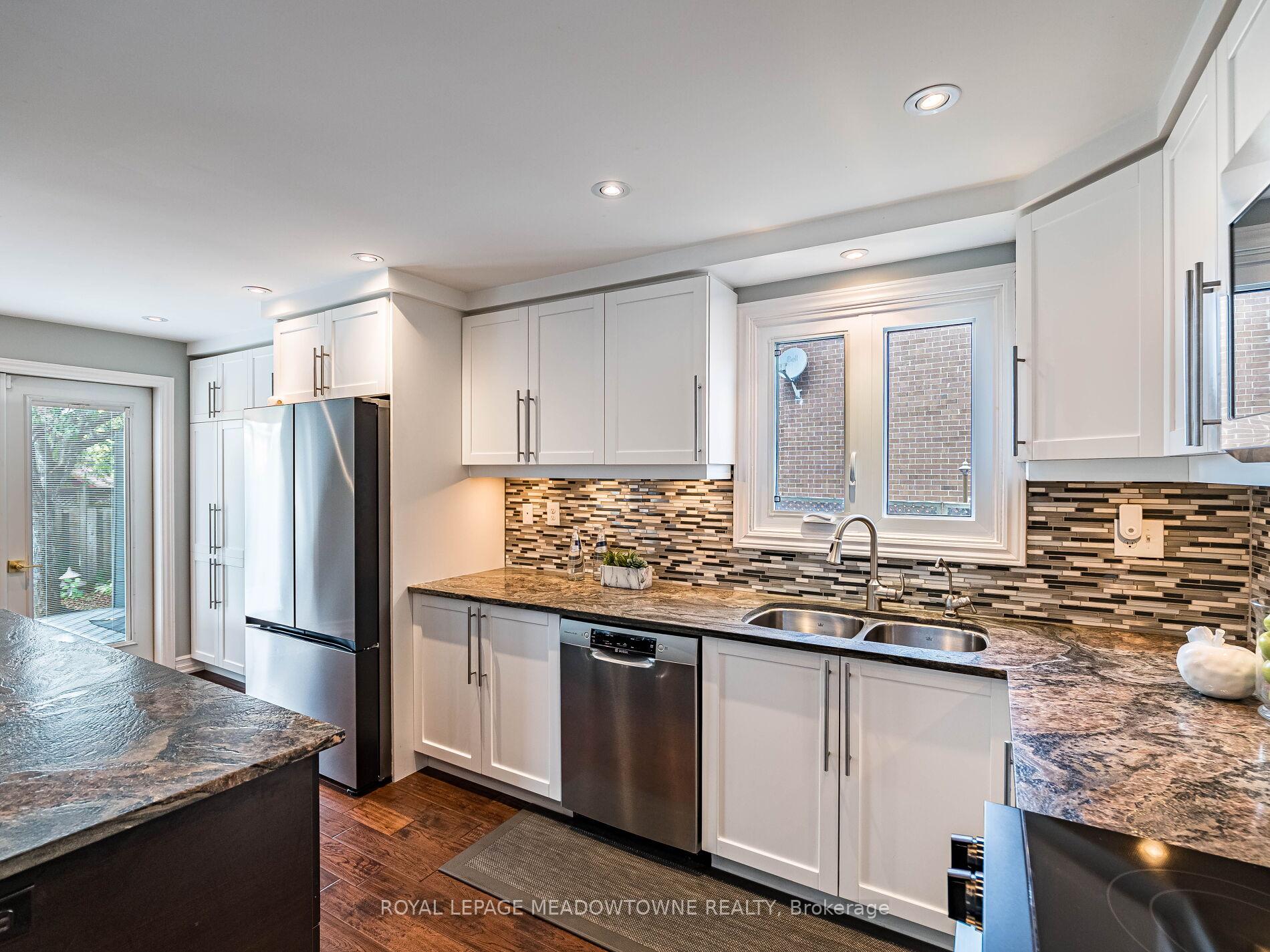 Photo 21 of 117 Fairglen Avenue, Brampton, Brampton West — HOMEH