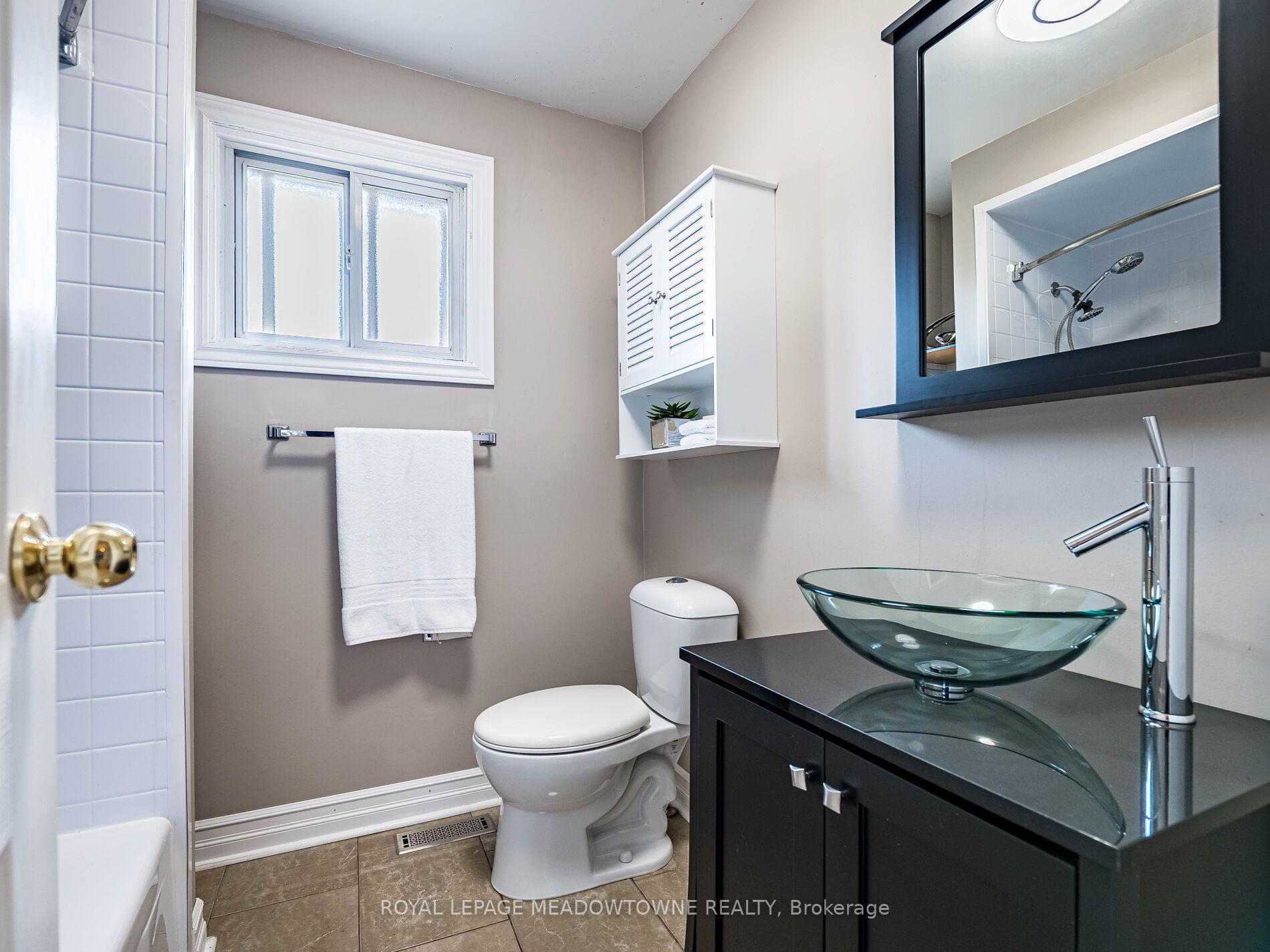 Photo 34 of 117 Fairglen Avenue, Brampton, Brampton West — HOMEH