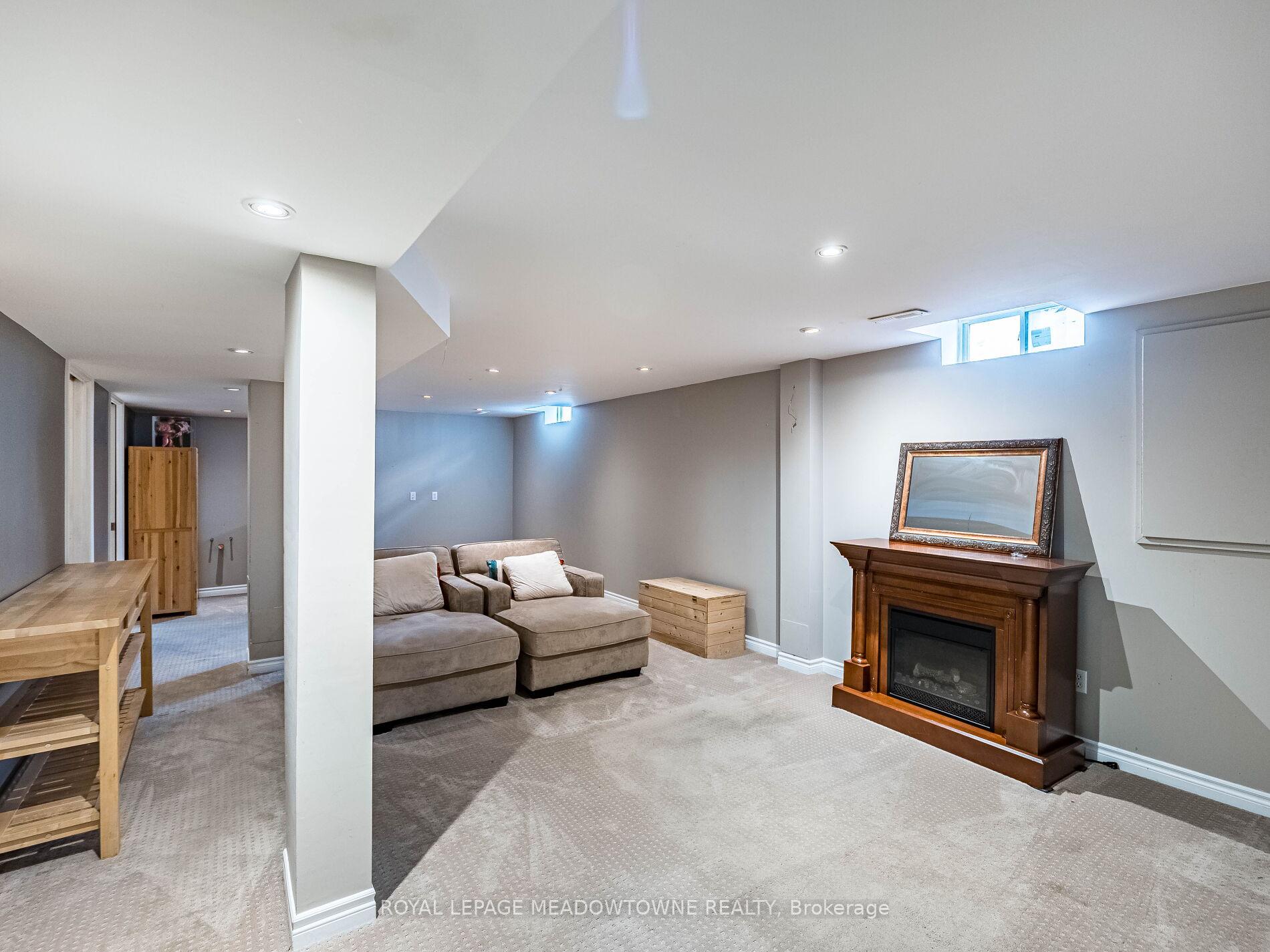 Photo 41 of 117 Fairglen Avenue, Brampton, Brampton West — HOMEH